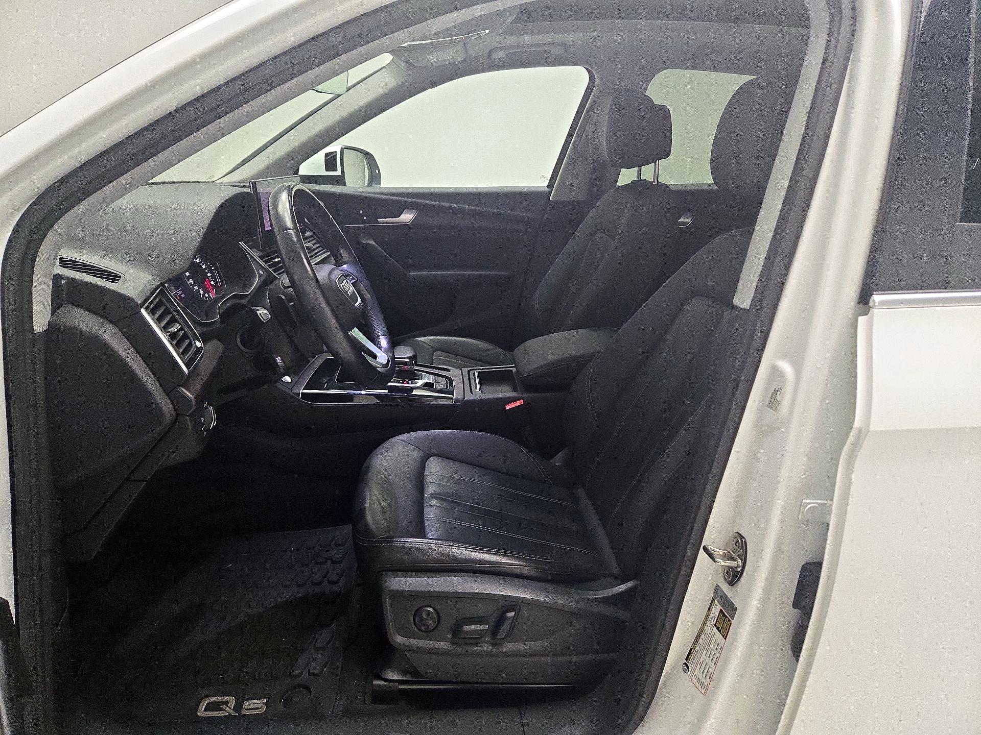 Thumbnail: 2021 Audi Q5 - 11