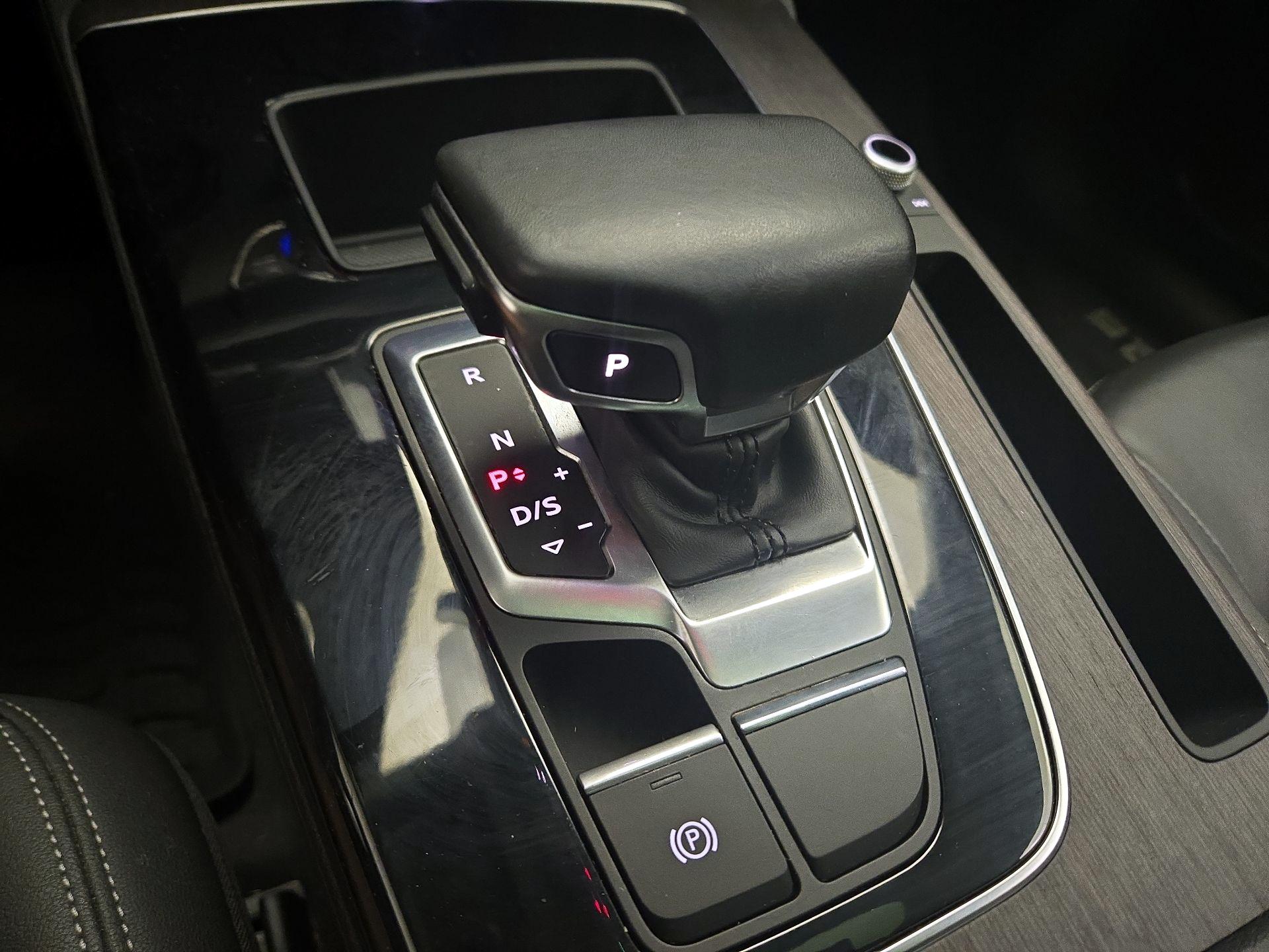 Thumbnail: 2021 Audi Q5 - 17