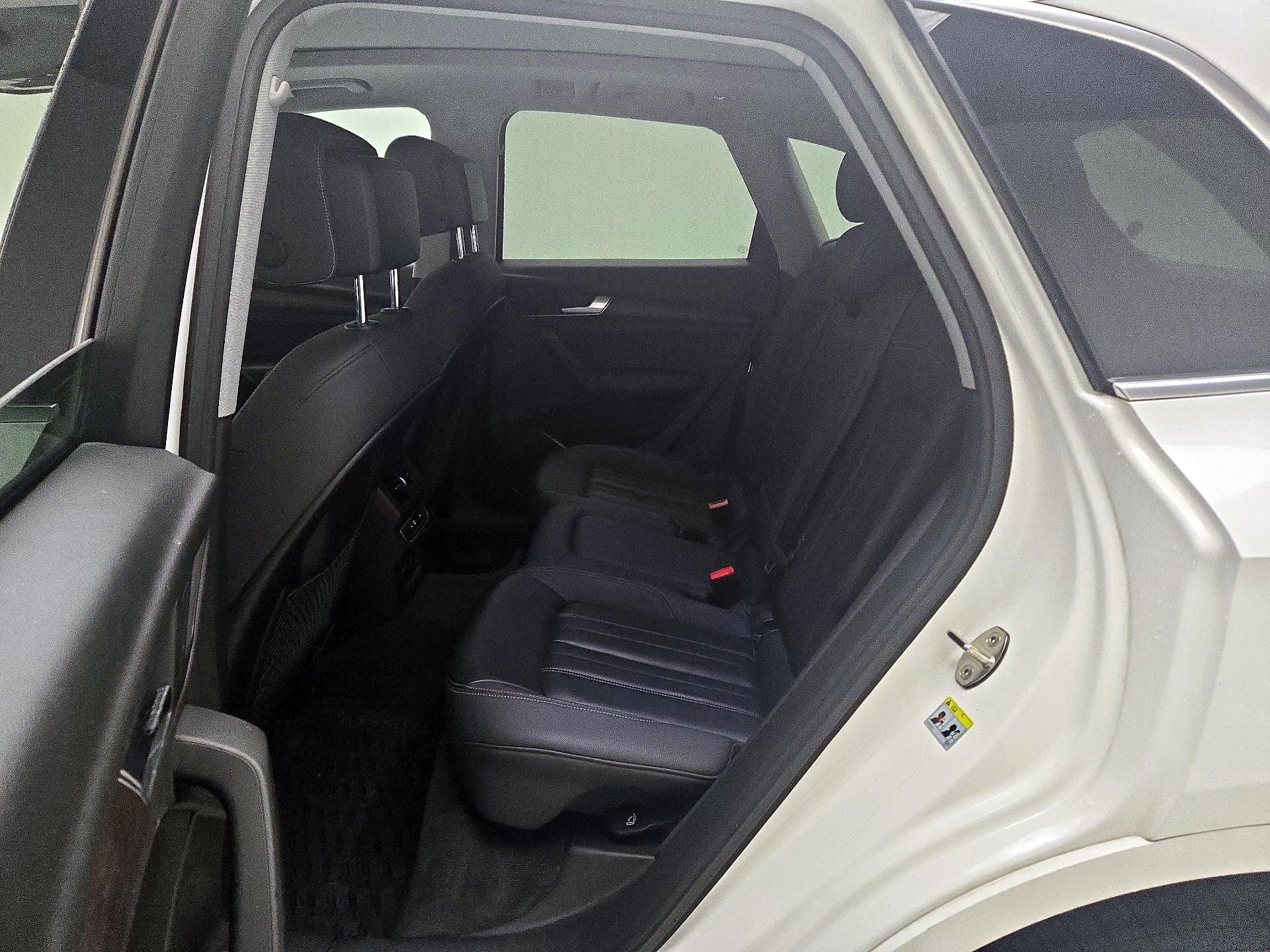 Thumbnail: 2021 Audi Q5 - 20