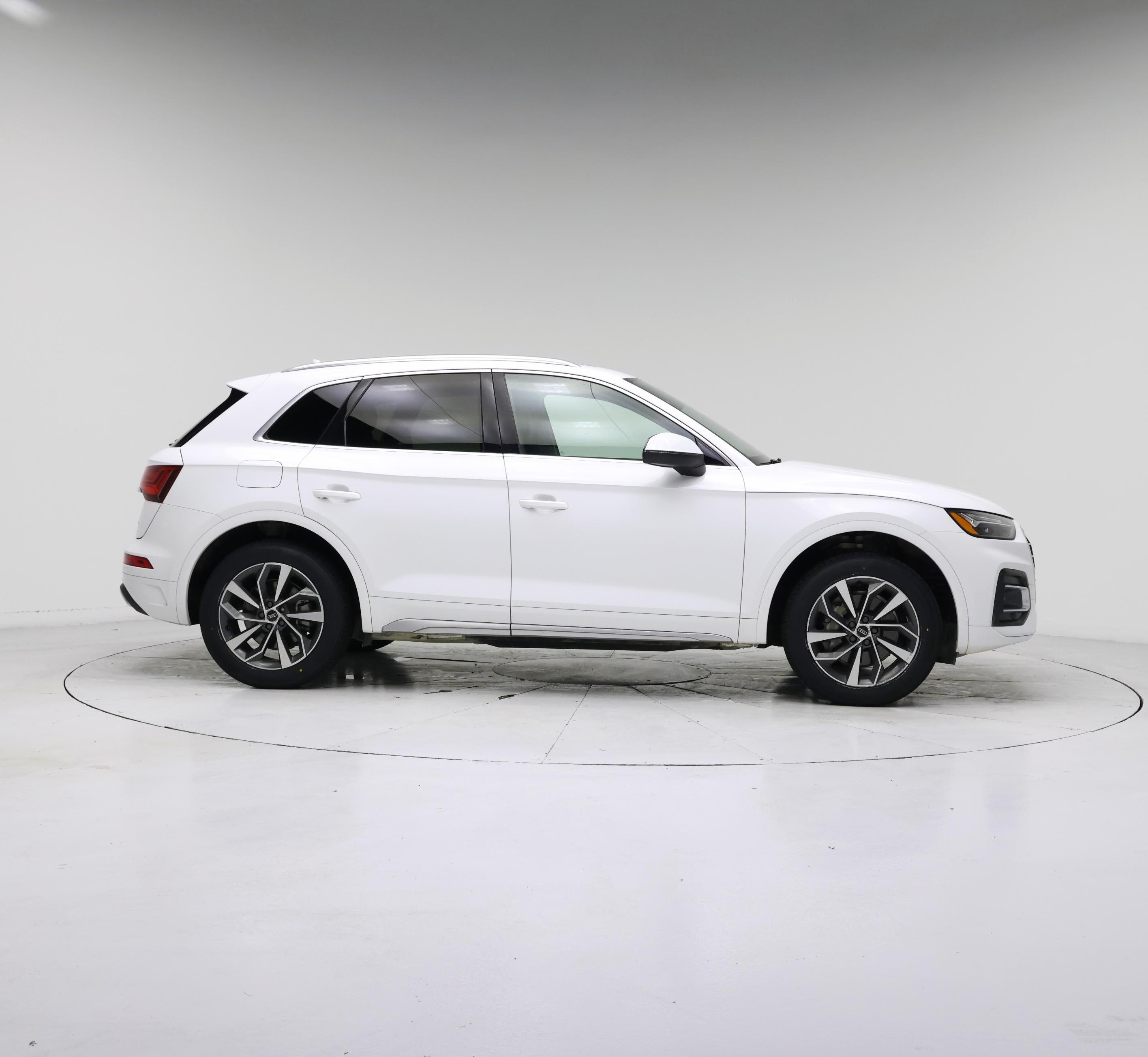 Thumbnail: 2021 Audi Q5 - 7