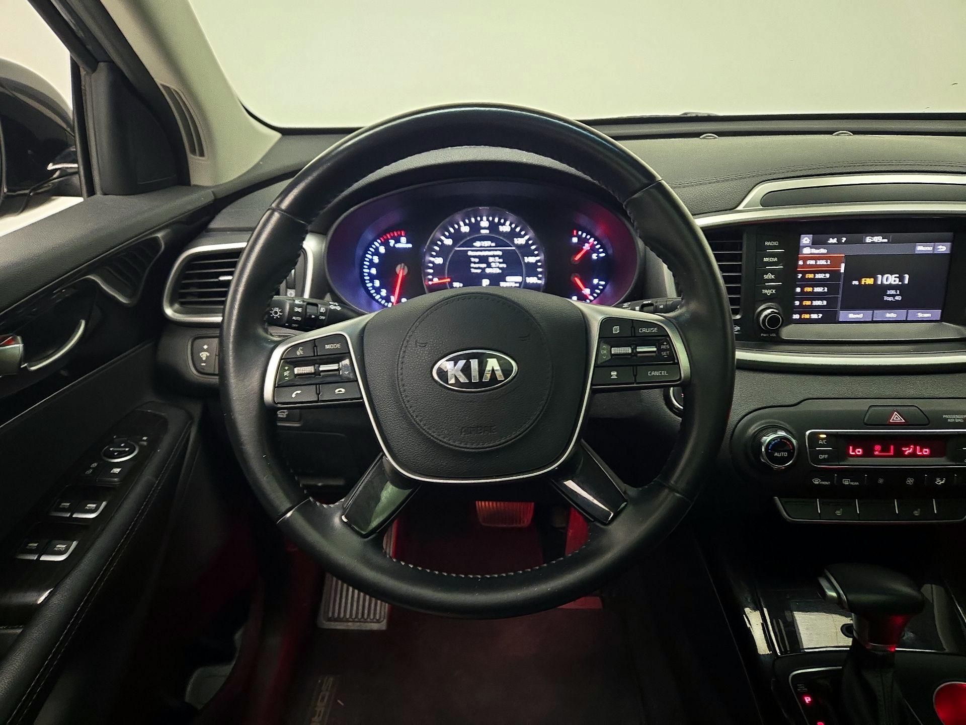 Thumbnail: 2020 Kia Sorento - 10