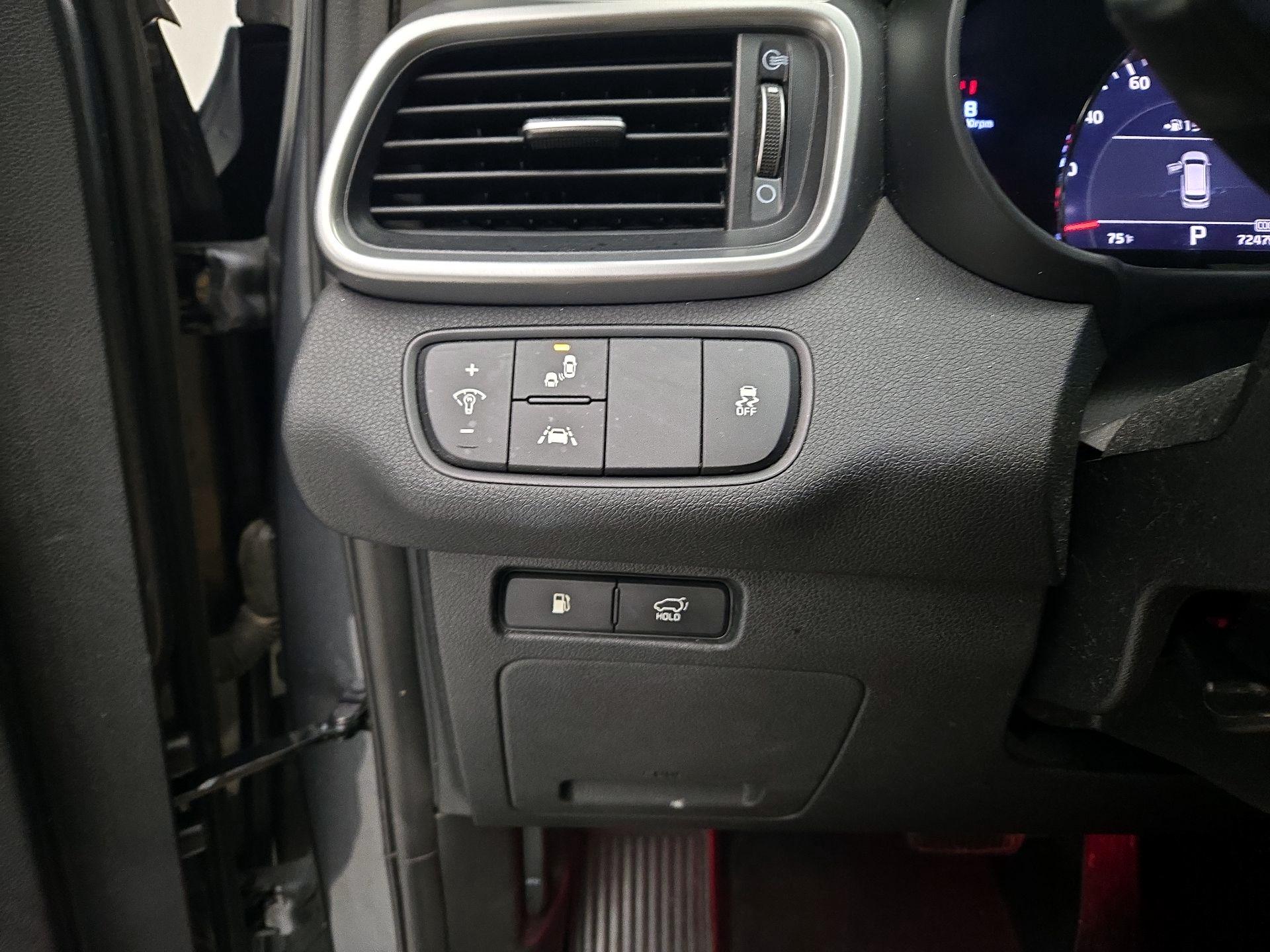 Thumbnail: 2020 Kia Sorento - 13