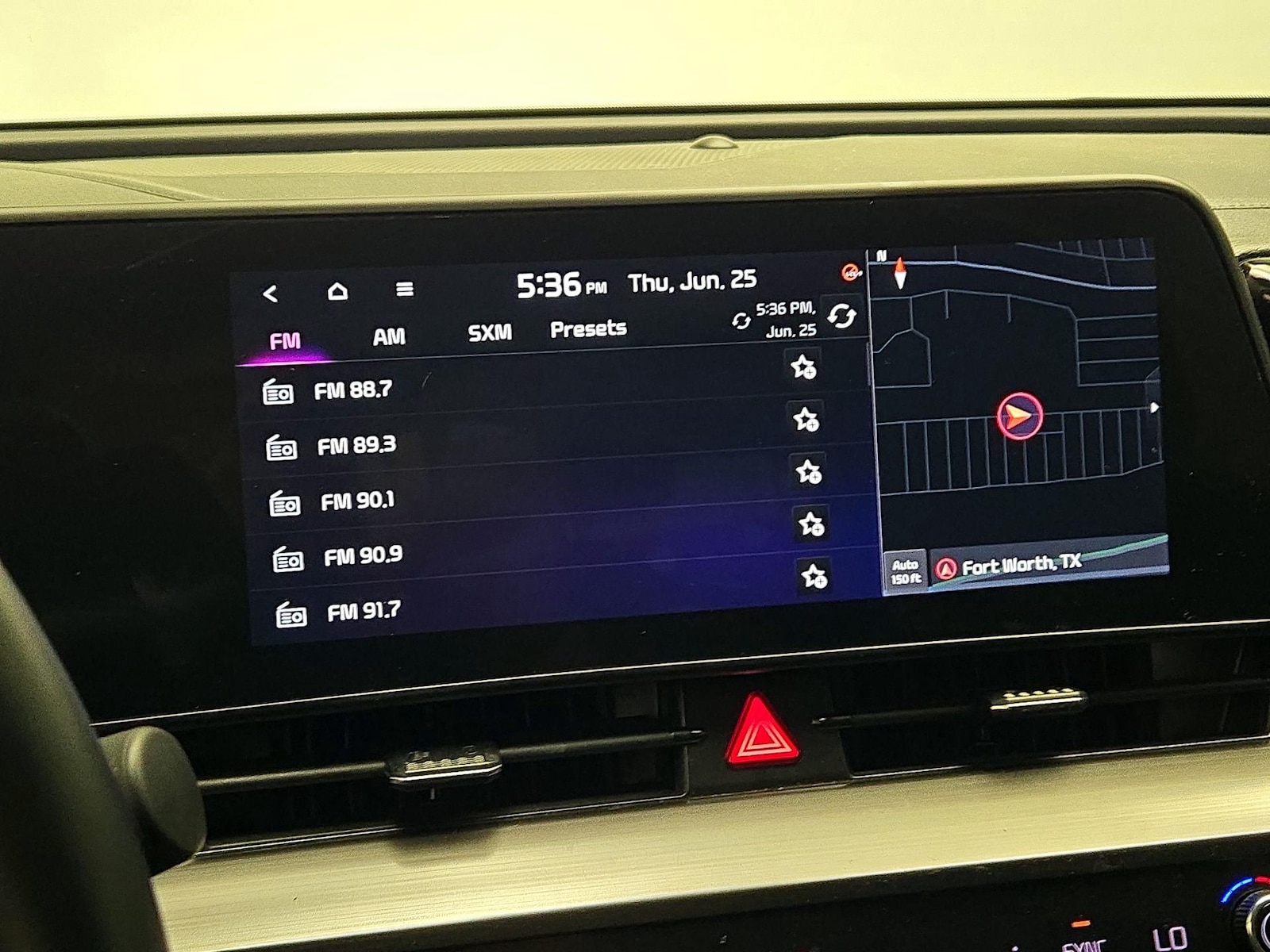 2024 Kia Sportage EX - Photo 17