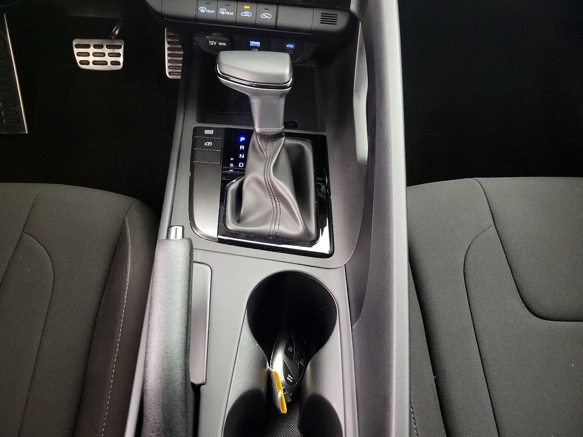 Thumbnail: 2025 Hyundai Elantra - 17
