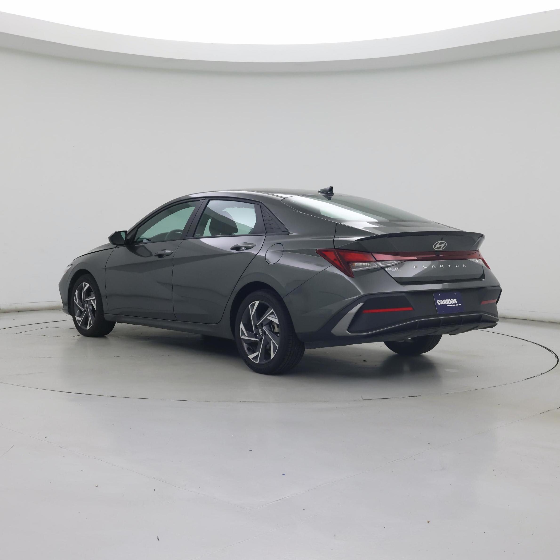 Thumbnail: 2025 Hyundai Elantra - 2