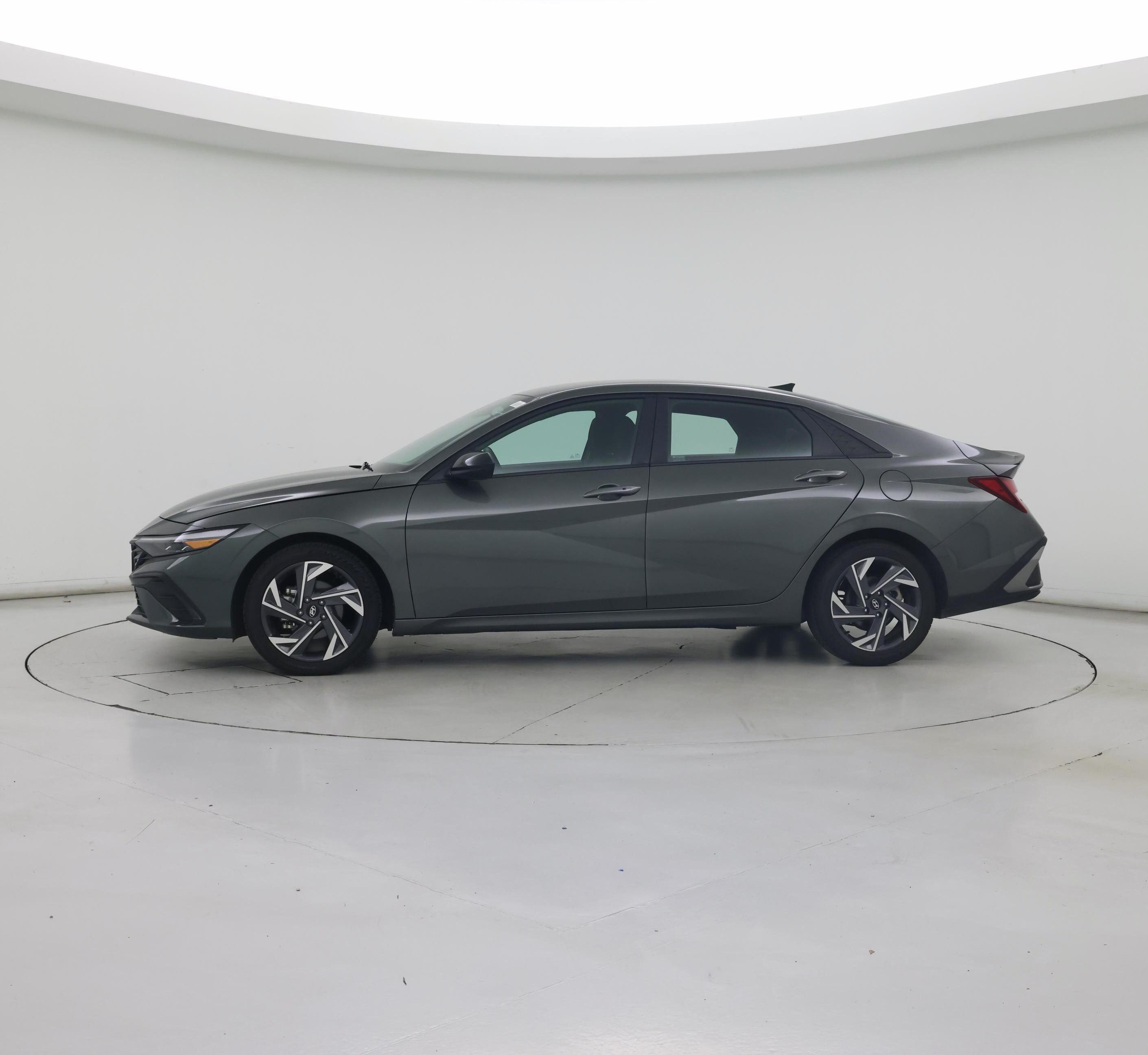Thumbnail: 2025 Hyundai Elantra - 3