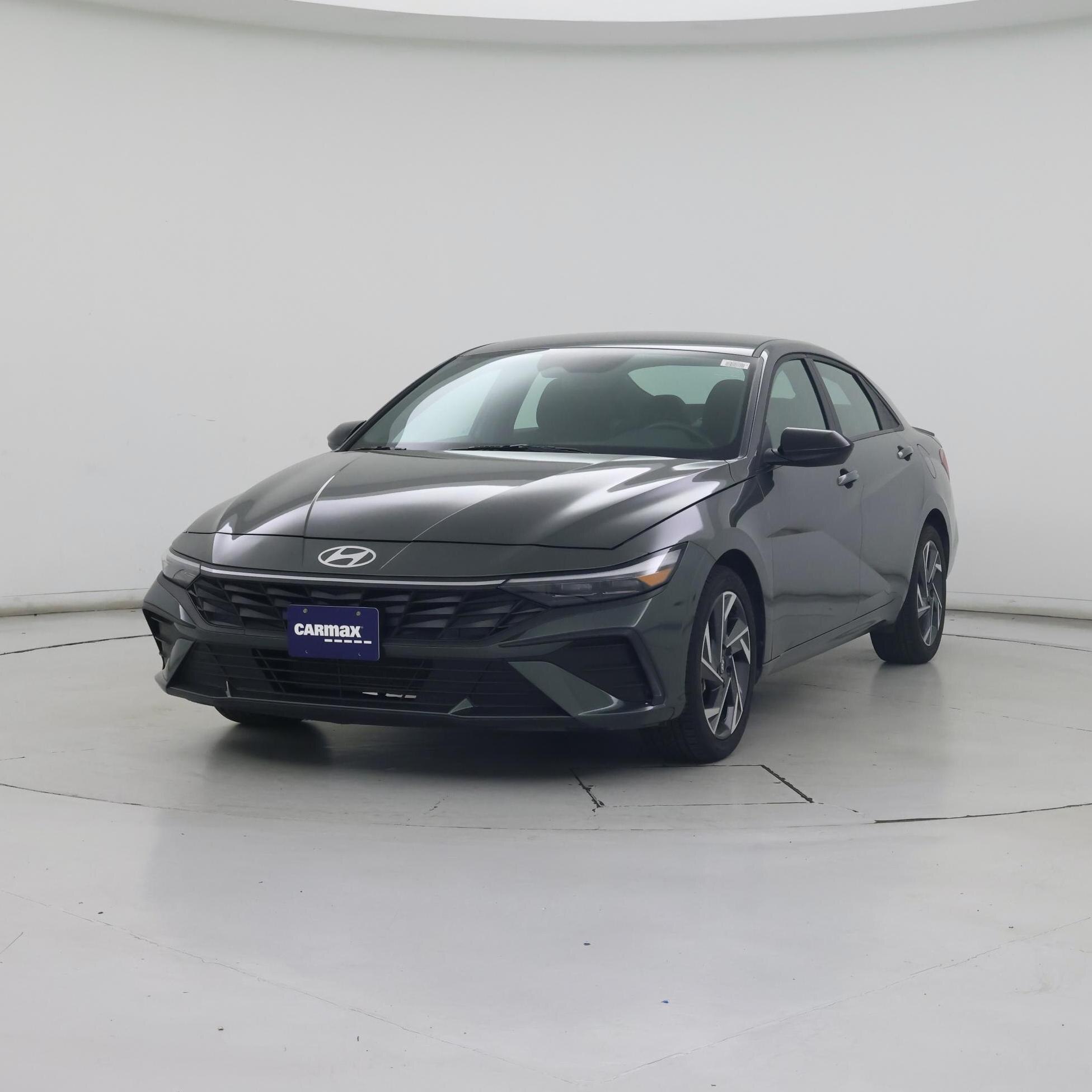 Thumbnail: 2025 Hyundai Elantra - 4