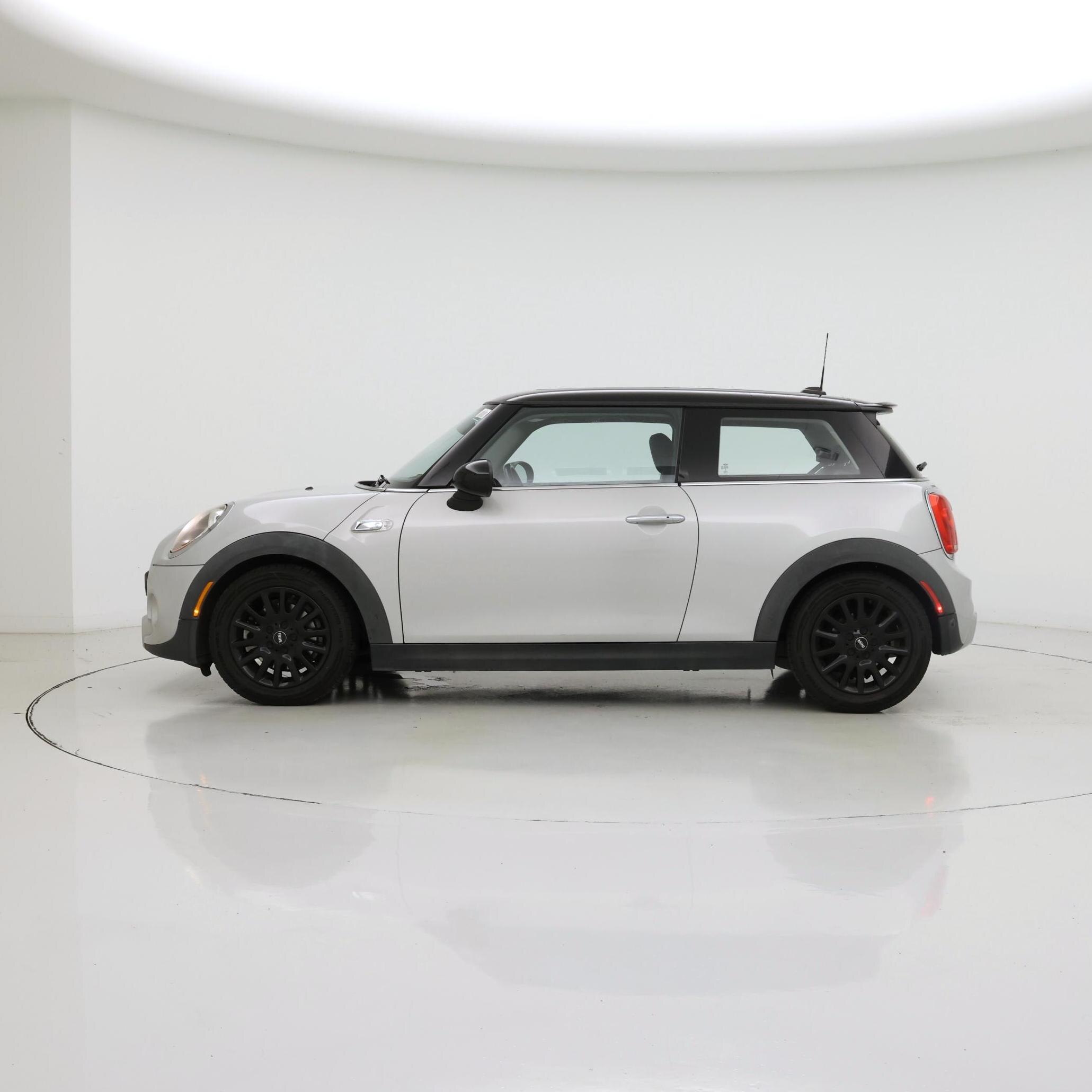 Thumbnail: 2015 MINI Cooper Hardtop - 3