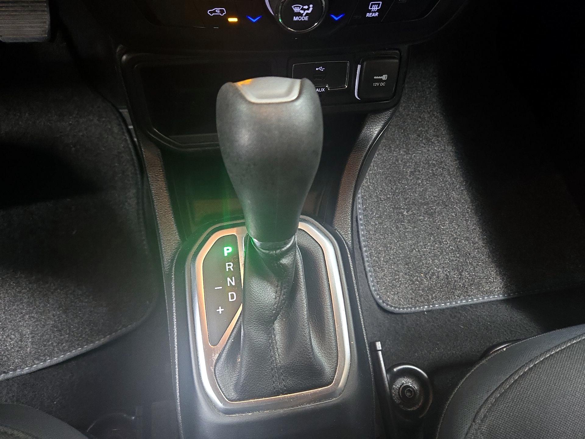Thumbnail: 2018 Jeep Renegade - 17