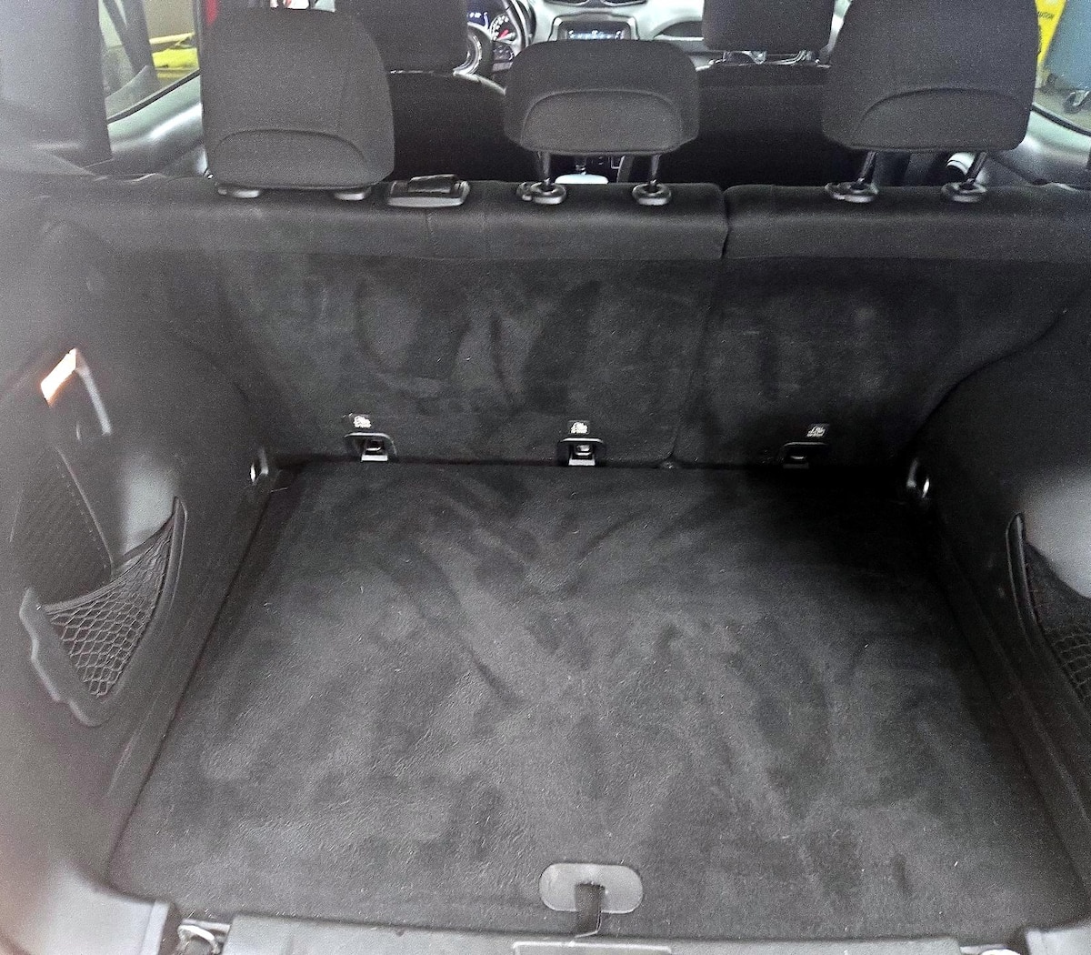 Trunk/Cargo (Seats Up)