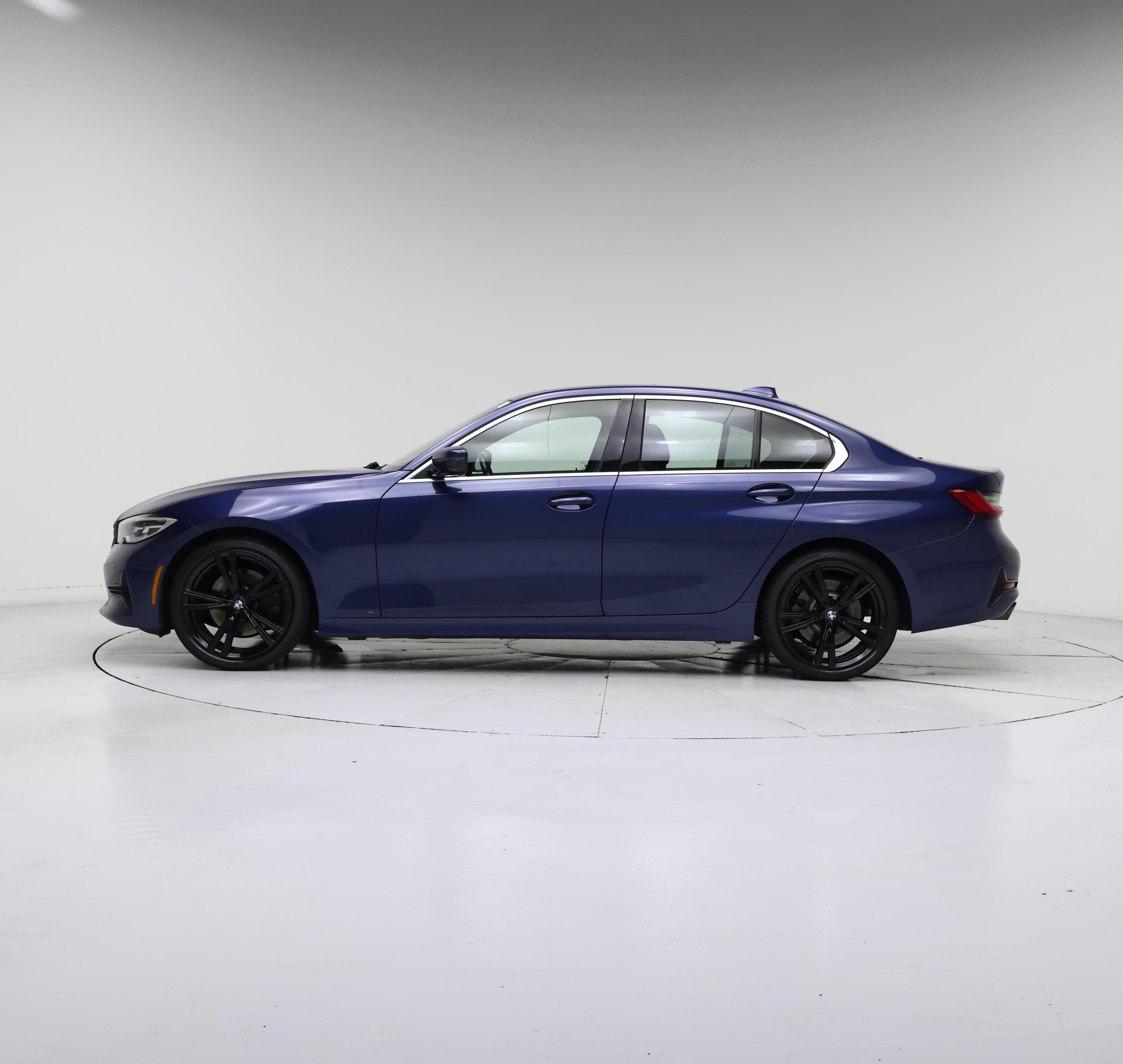 Thumbnail: 2021 BMW 3 Series - 3