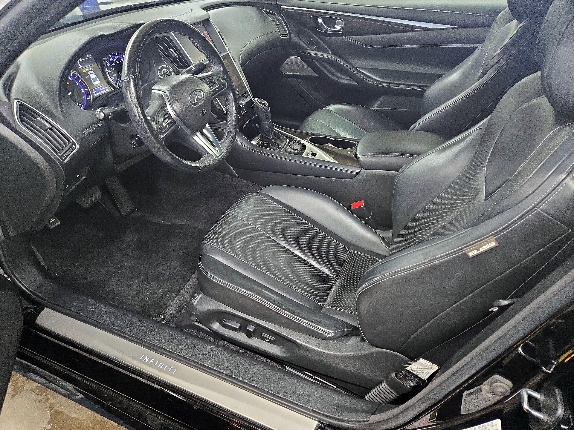 Thumbnail: 2017 INFINITI Q60 - 11