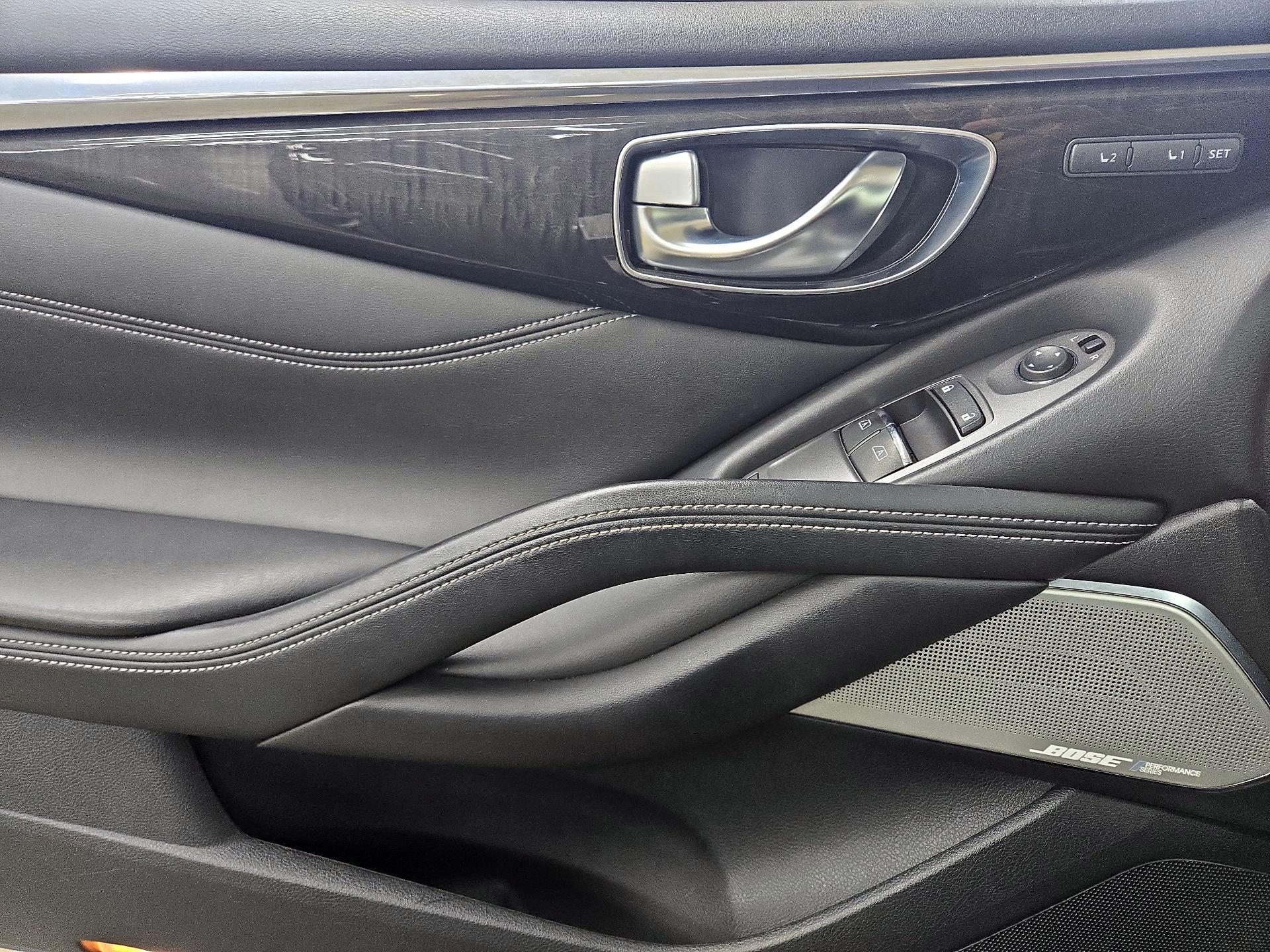 Thumbnail: 2017 INFINITI Q60 - 12