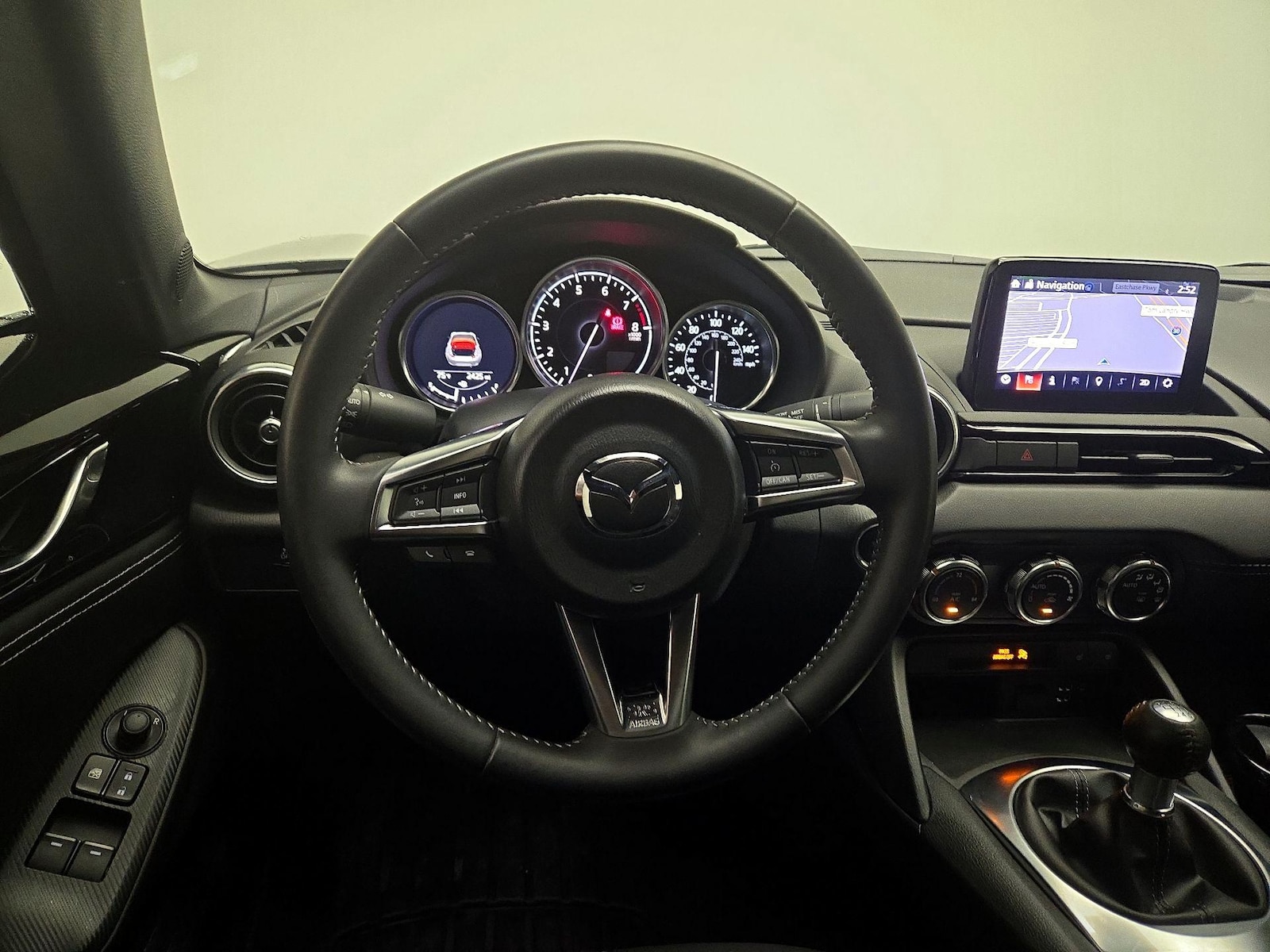 2021 Mazda MX-5 Miata Grand Touring - Photo 11