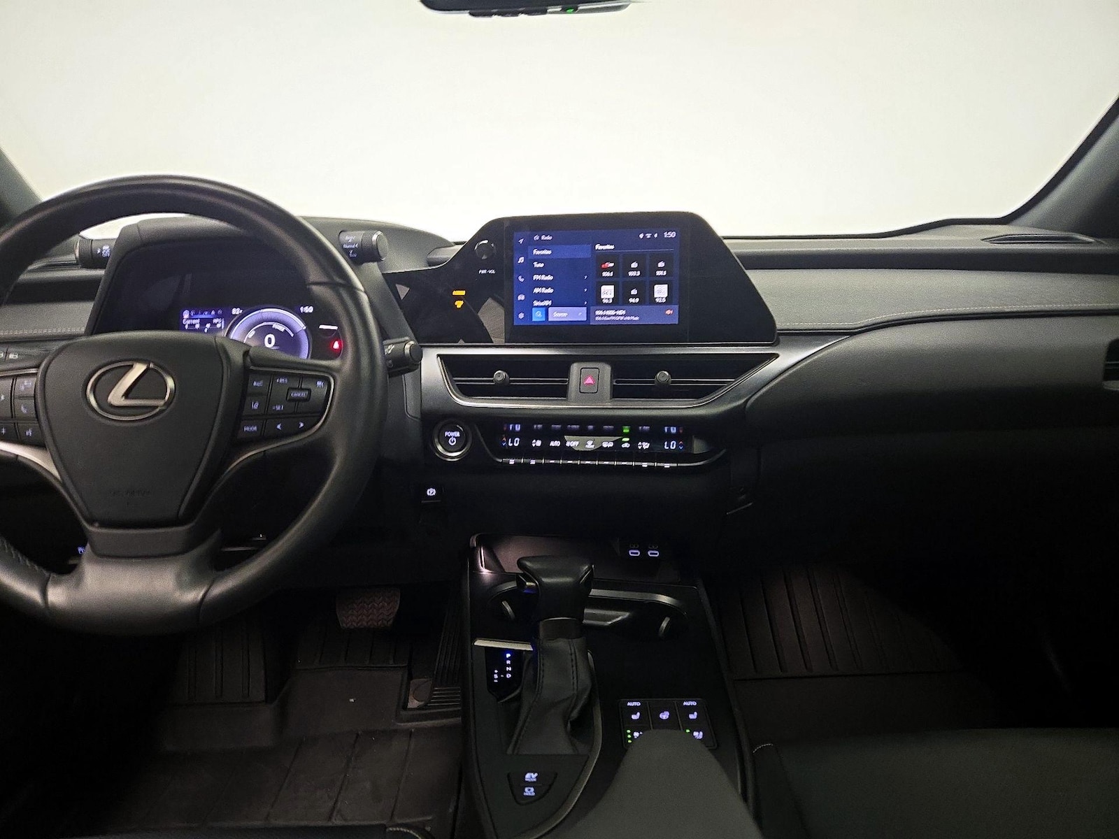 2023 Lexus UX Hybrid 250h Premium - Photo 10