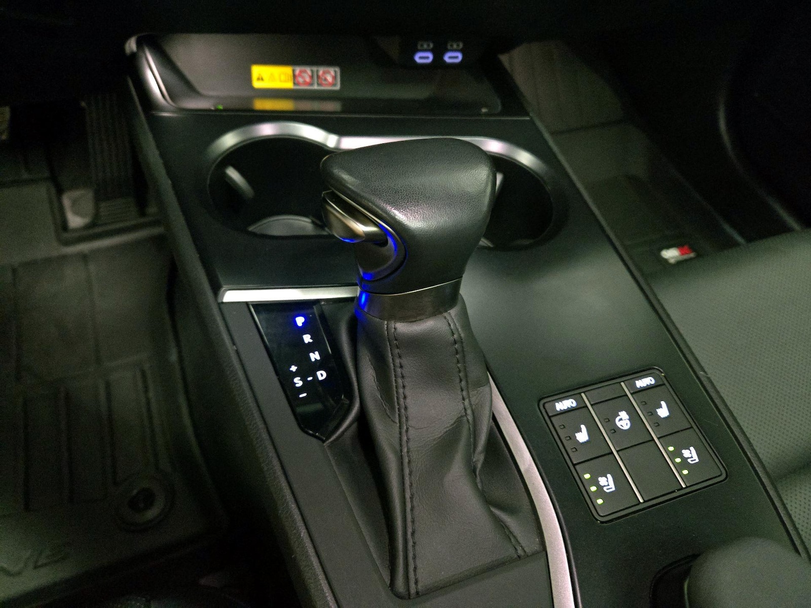 2023 Lexus UX Hybrid 250h Premium - Photo 18