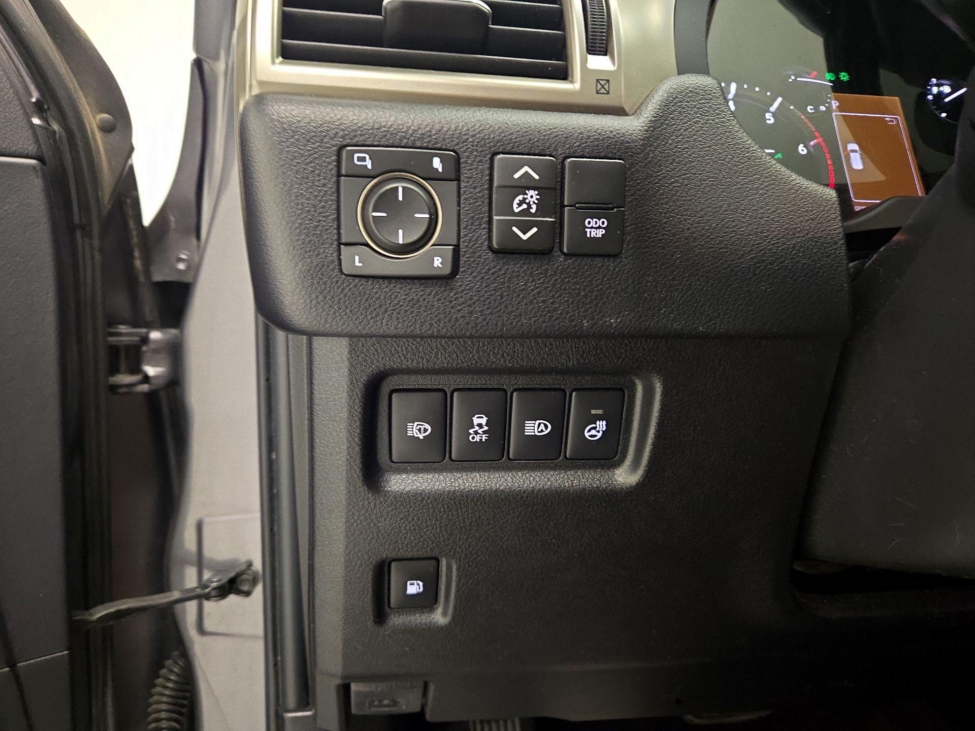 Thumbnail: 2021 Lexus GX - 13