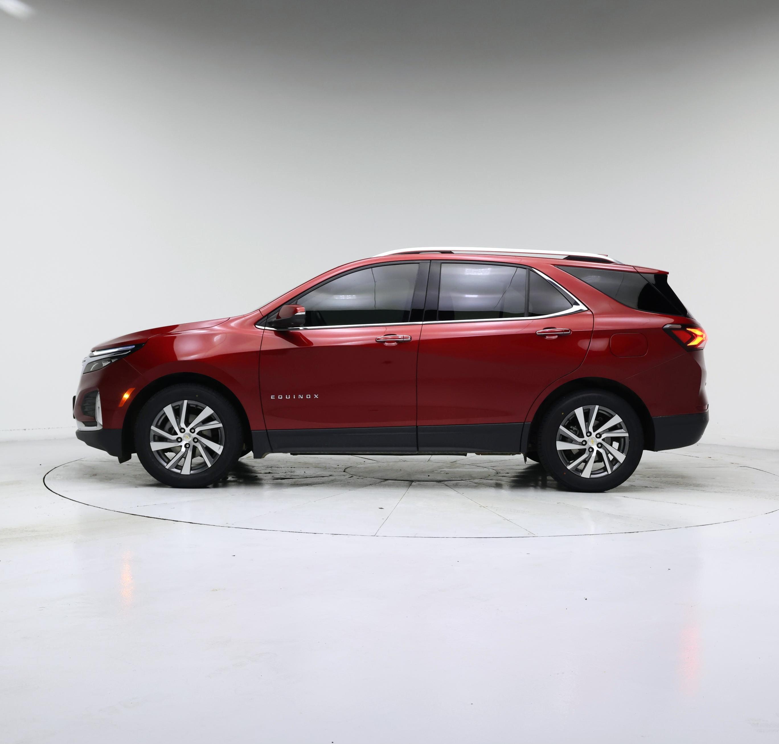 Thumbnail: 2024 Chevrolet Equinox - 3