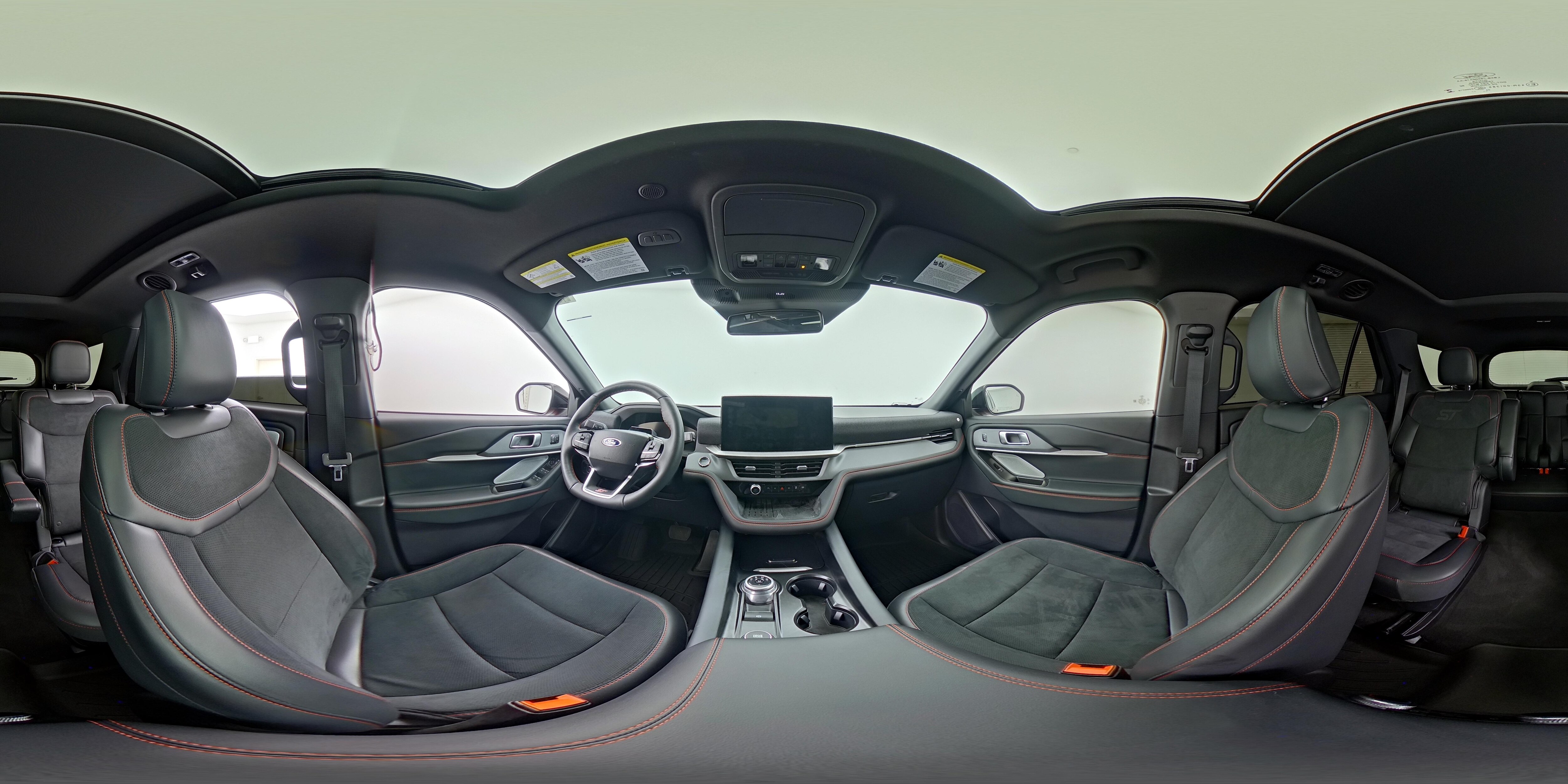 2025 Ford Explorer ST - Photo 26
