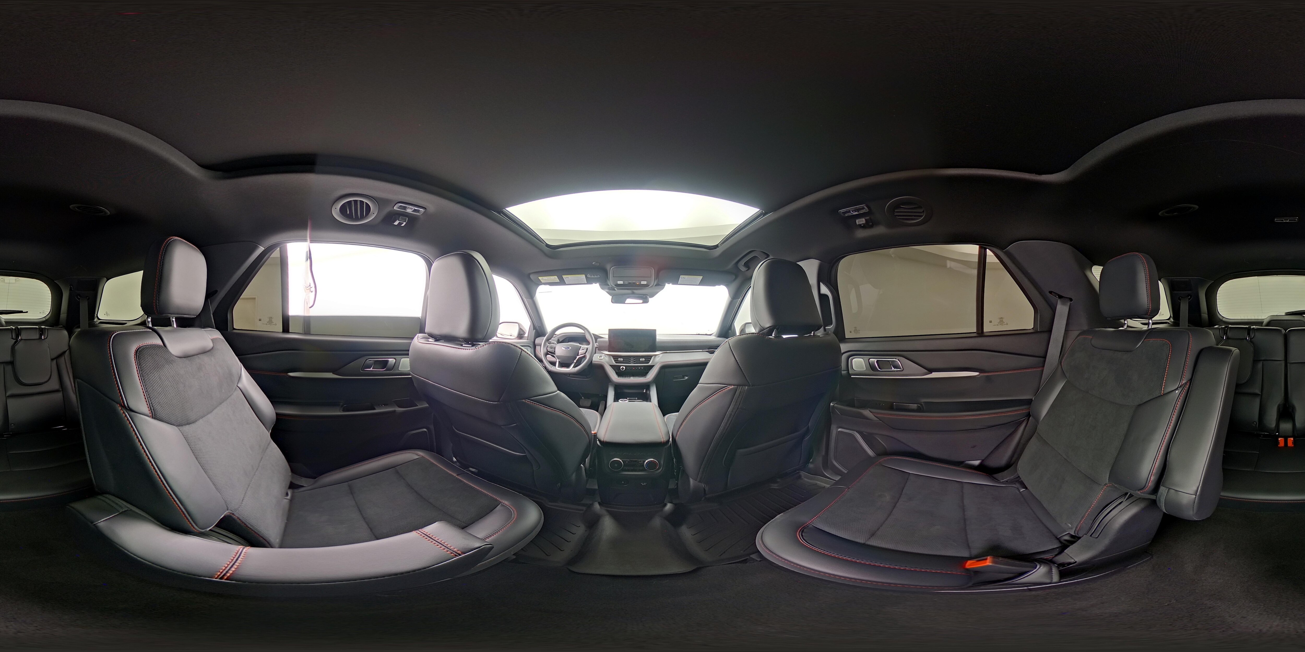 2025 Ford Explorer ST - Photo 27