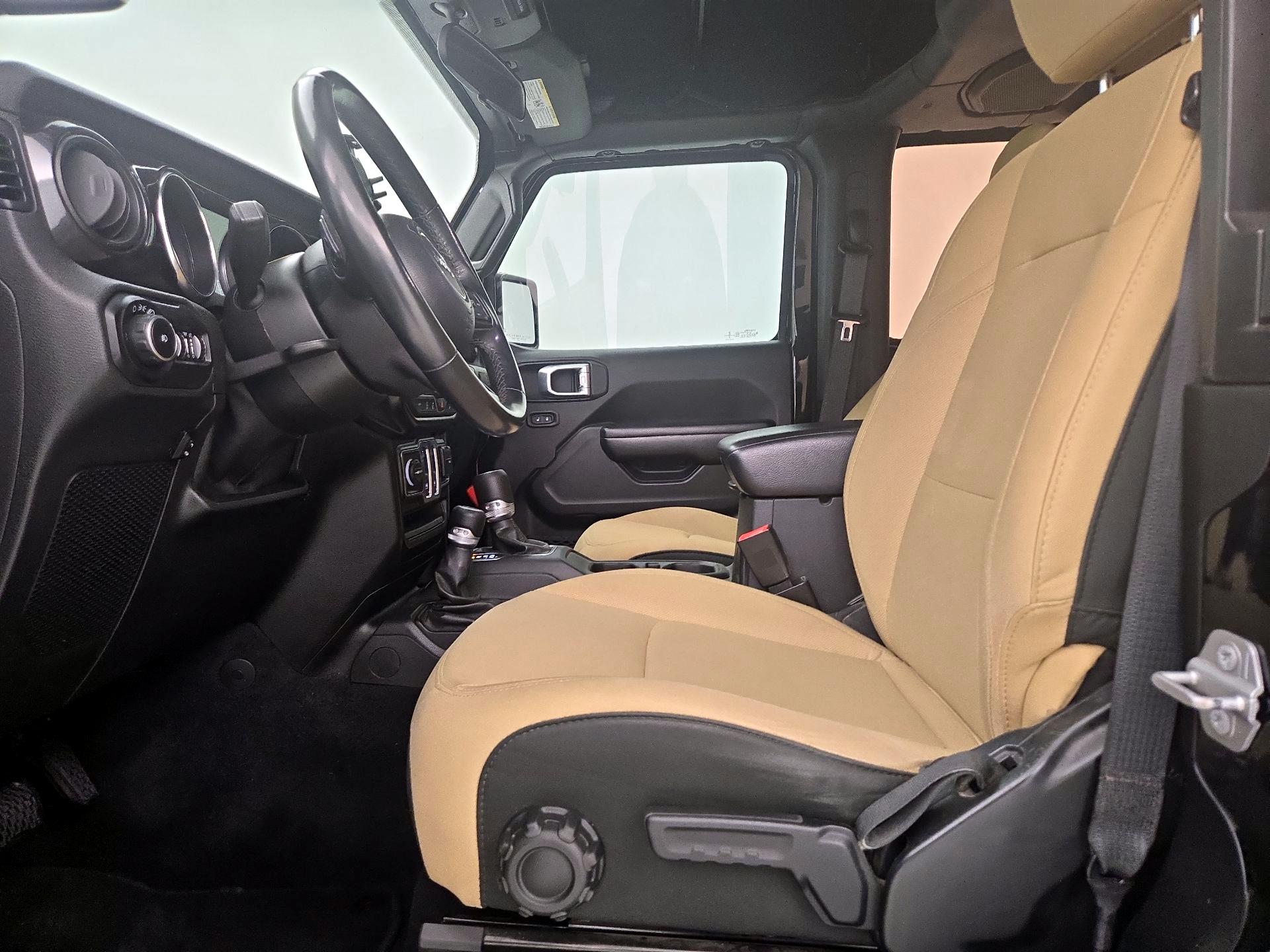 Thumbnail: 2020 Jeep Wrangler - 11