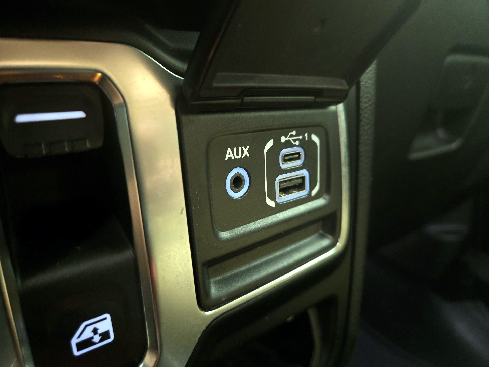Thumbnail: 2020 Jeep Wrangler - 18