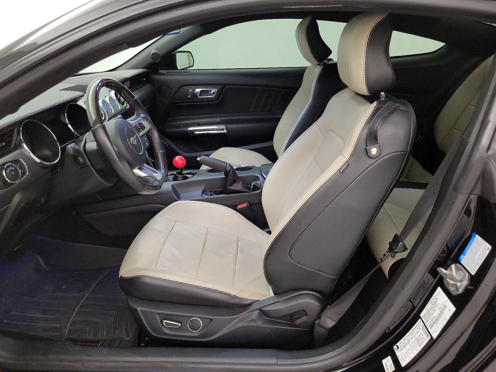 2016 Ford Mustang GT Premium - Photo 12