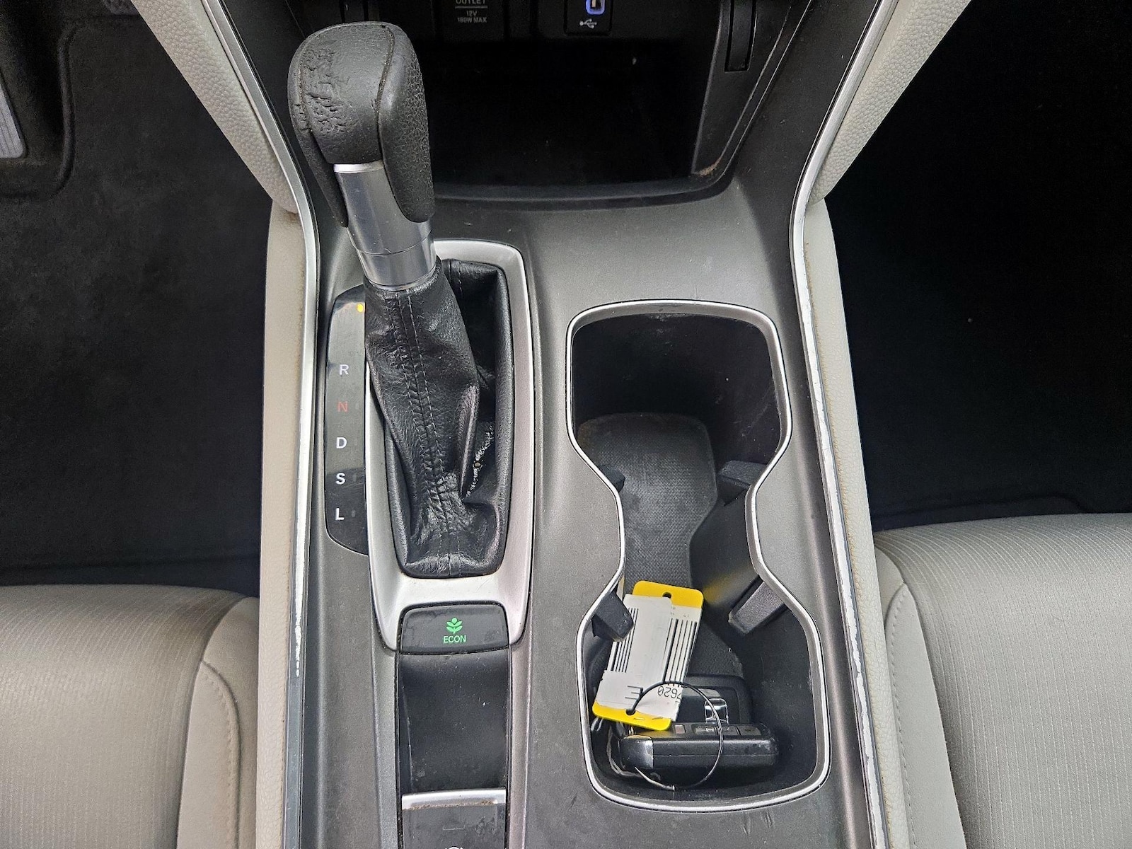 2019 Honda Accord LX - Photo 16