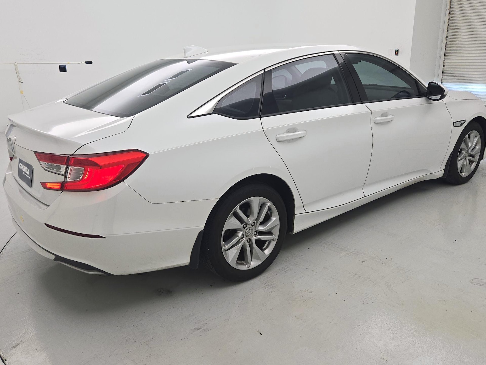 2019 Honda Accord LX - Photo 5