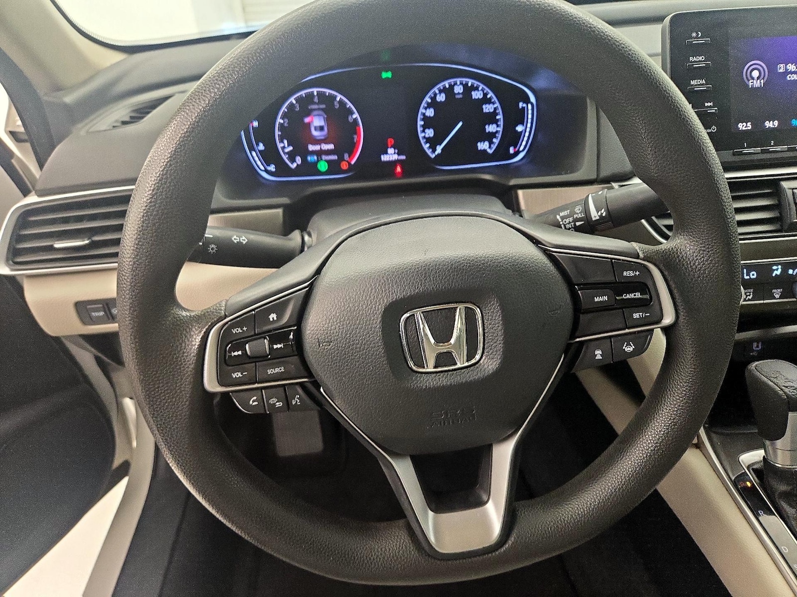 2019 Honda Accord LX - Photo 9