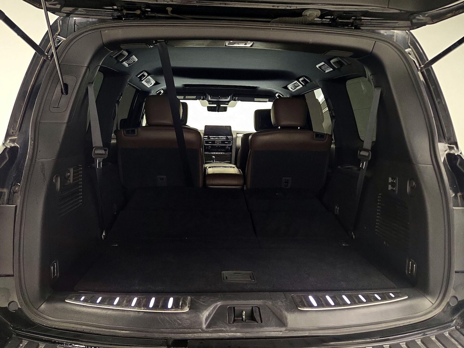2022 Nissan Armada Platinum - Photo 25