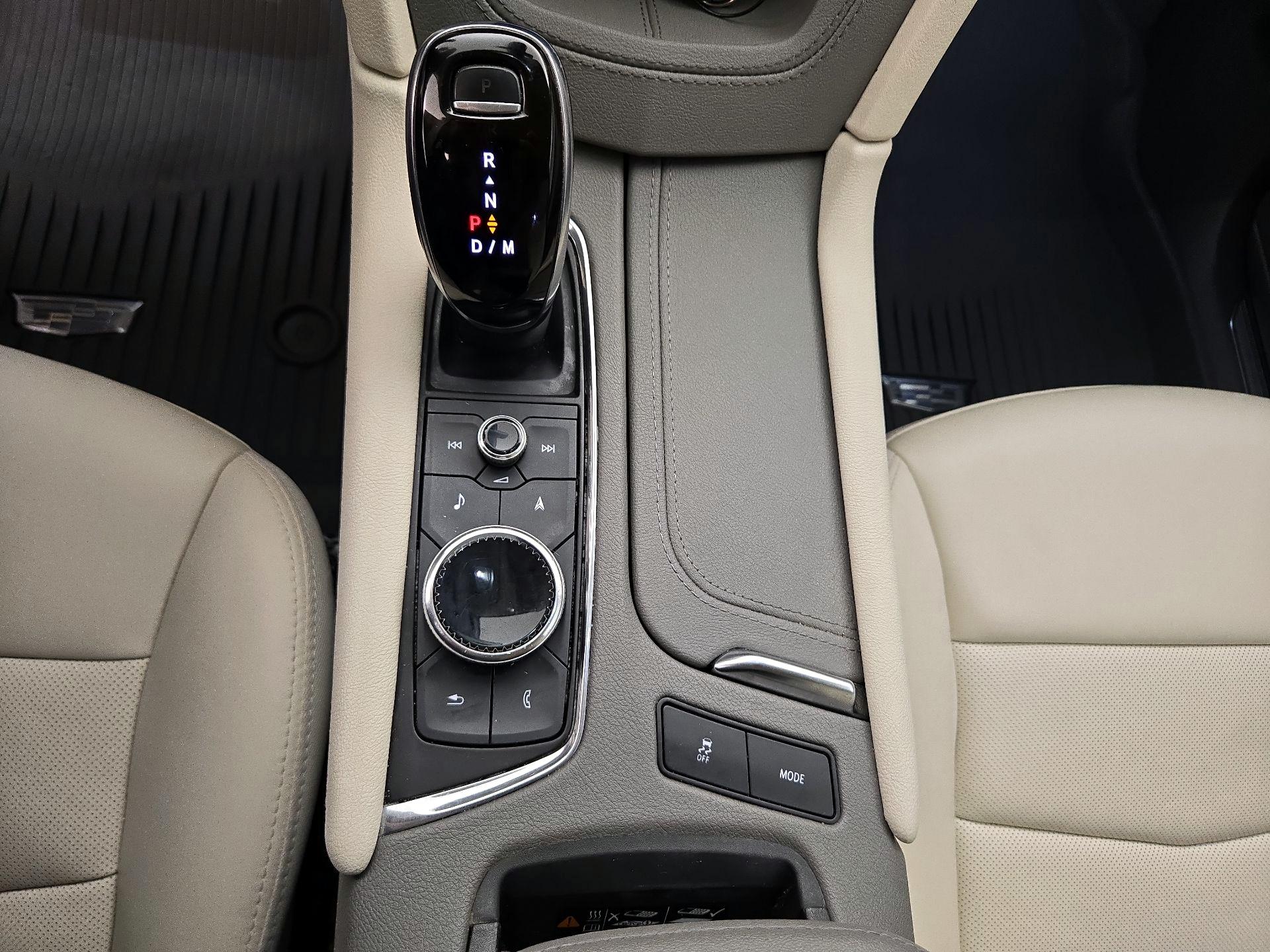 Thumbnail: 2022 Cadillac XT5 - 17