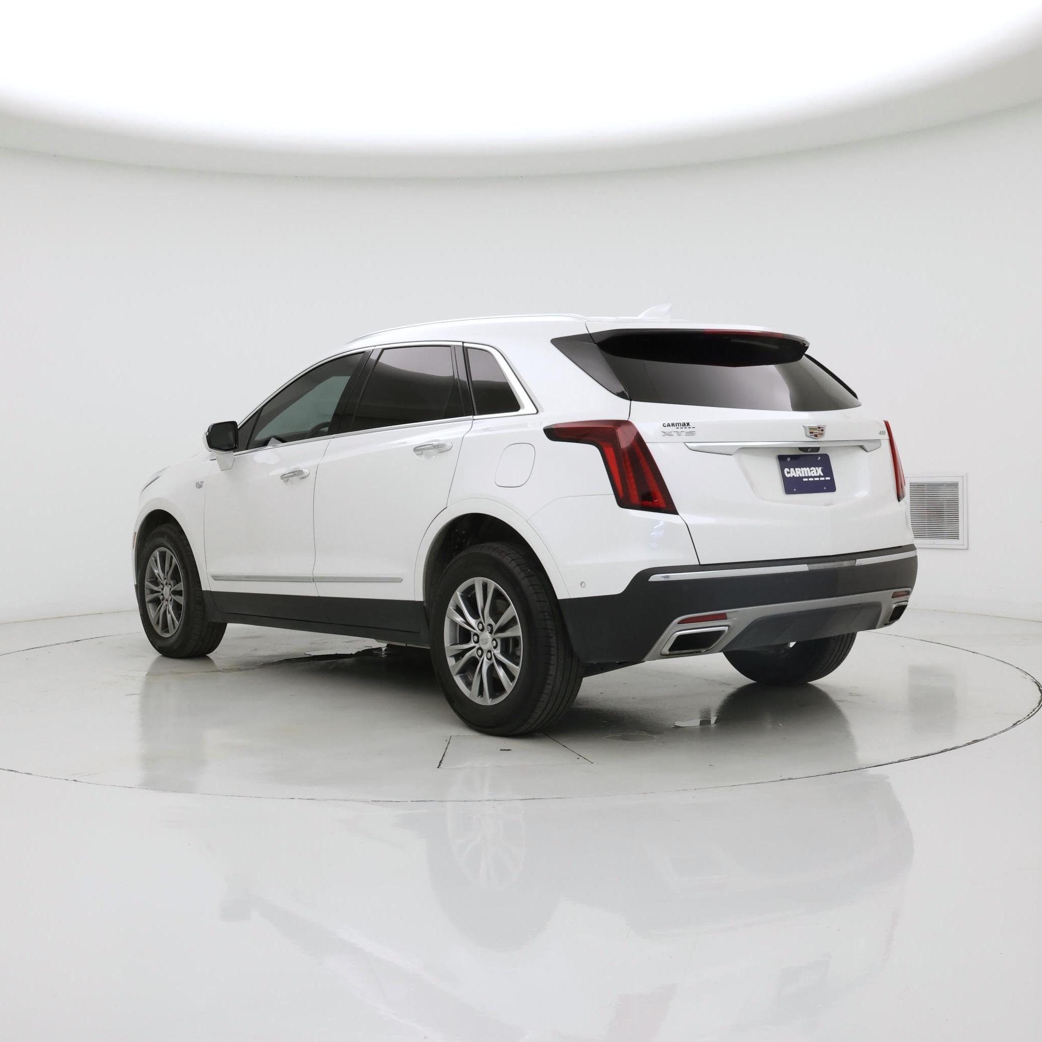 Thumbnail: 2022 Cadillac XT5 - 2