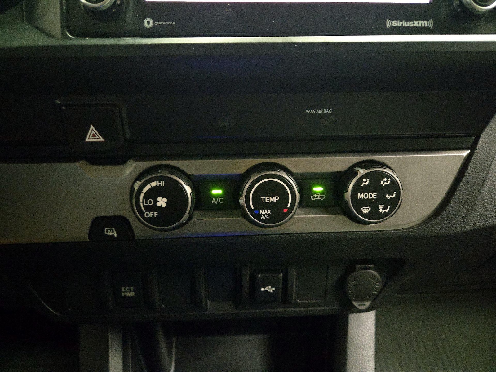 2020 Toyota Tacoma SR - Photo 17
