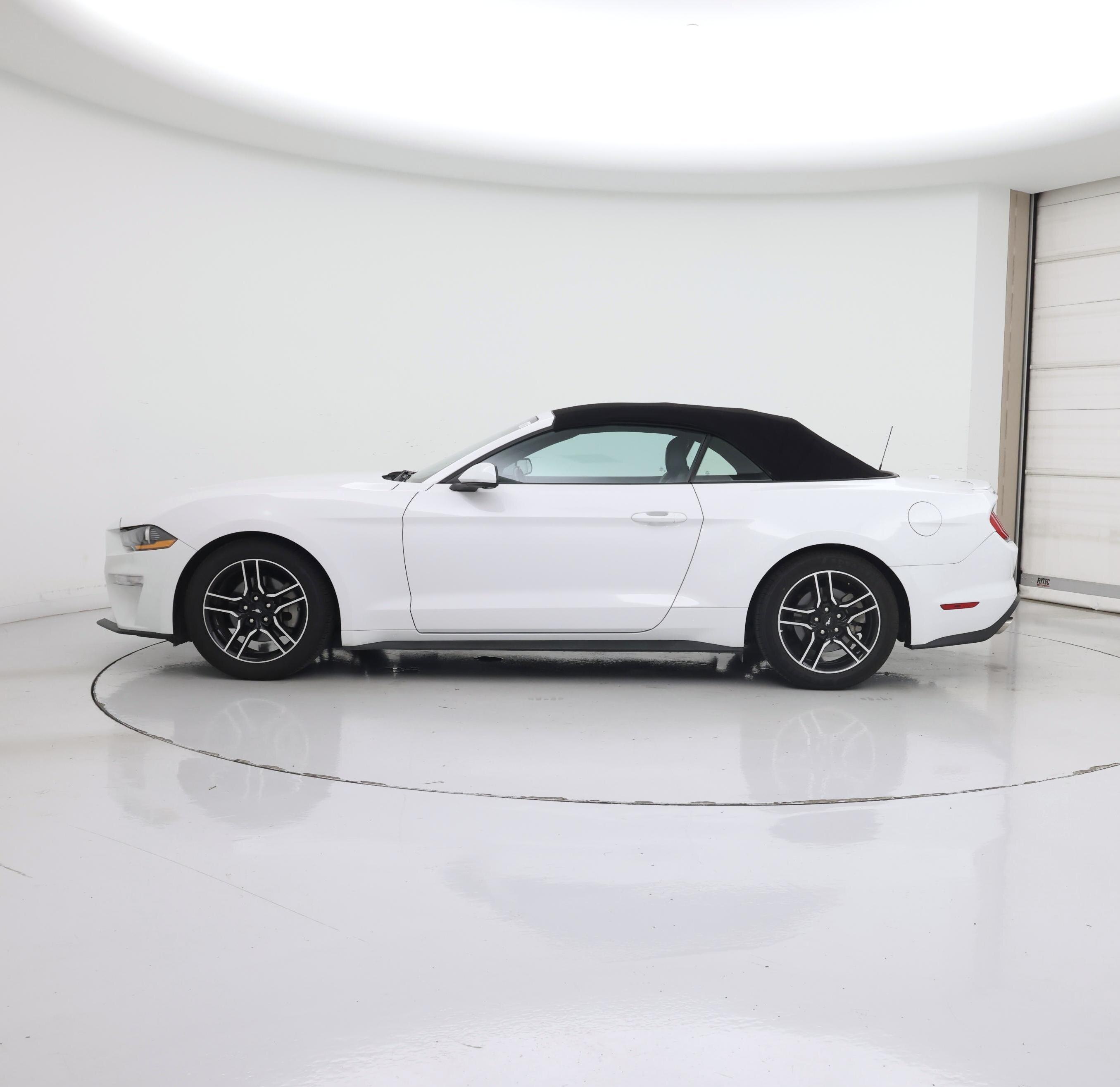 Thumbnail: 2021 Ford Mustang - 3