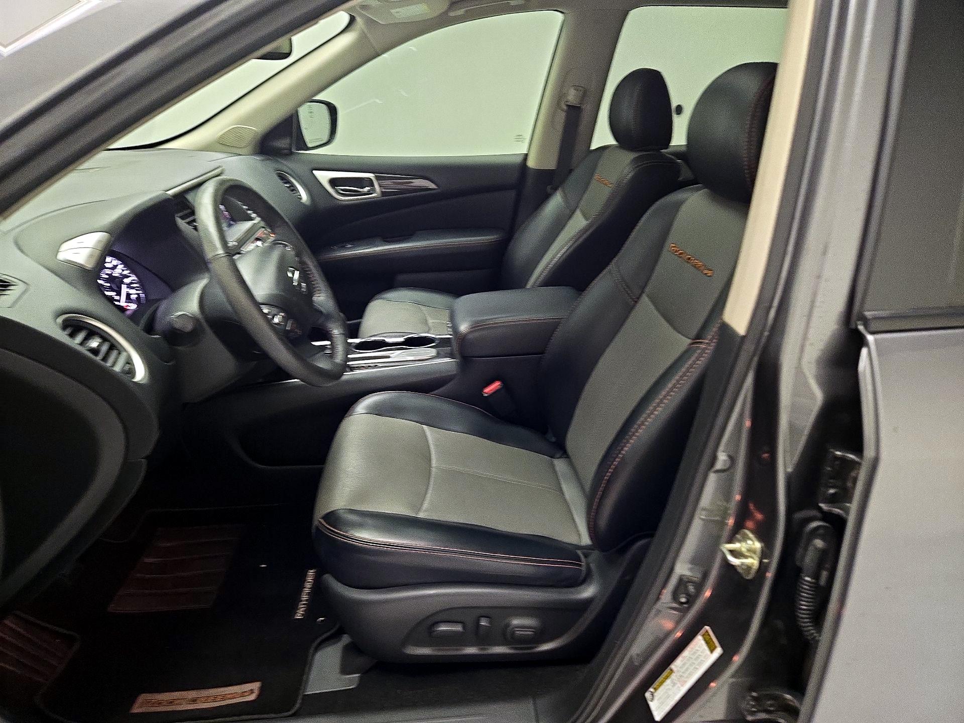 Thumbnail: 2020 Nissan Pathfinder - 9