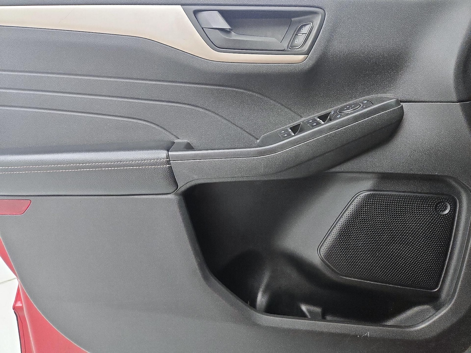 2022 Ford Escape SE - Photo 13