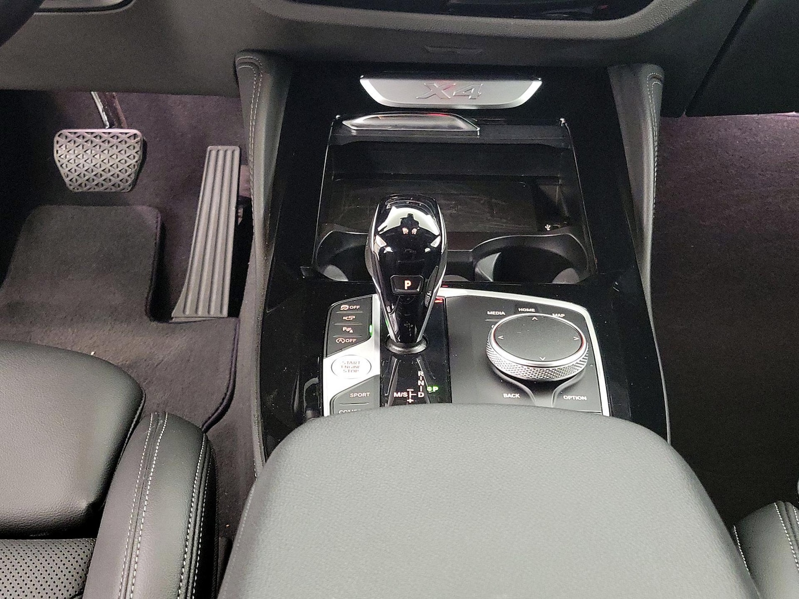 2024 BMW X4 30i - Photo 18