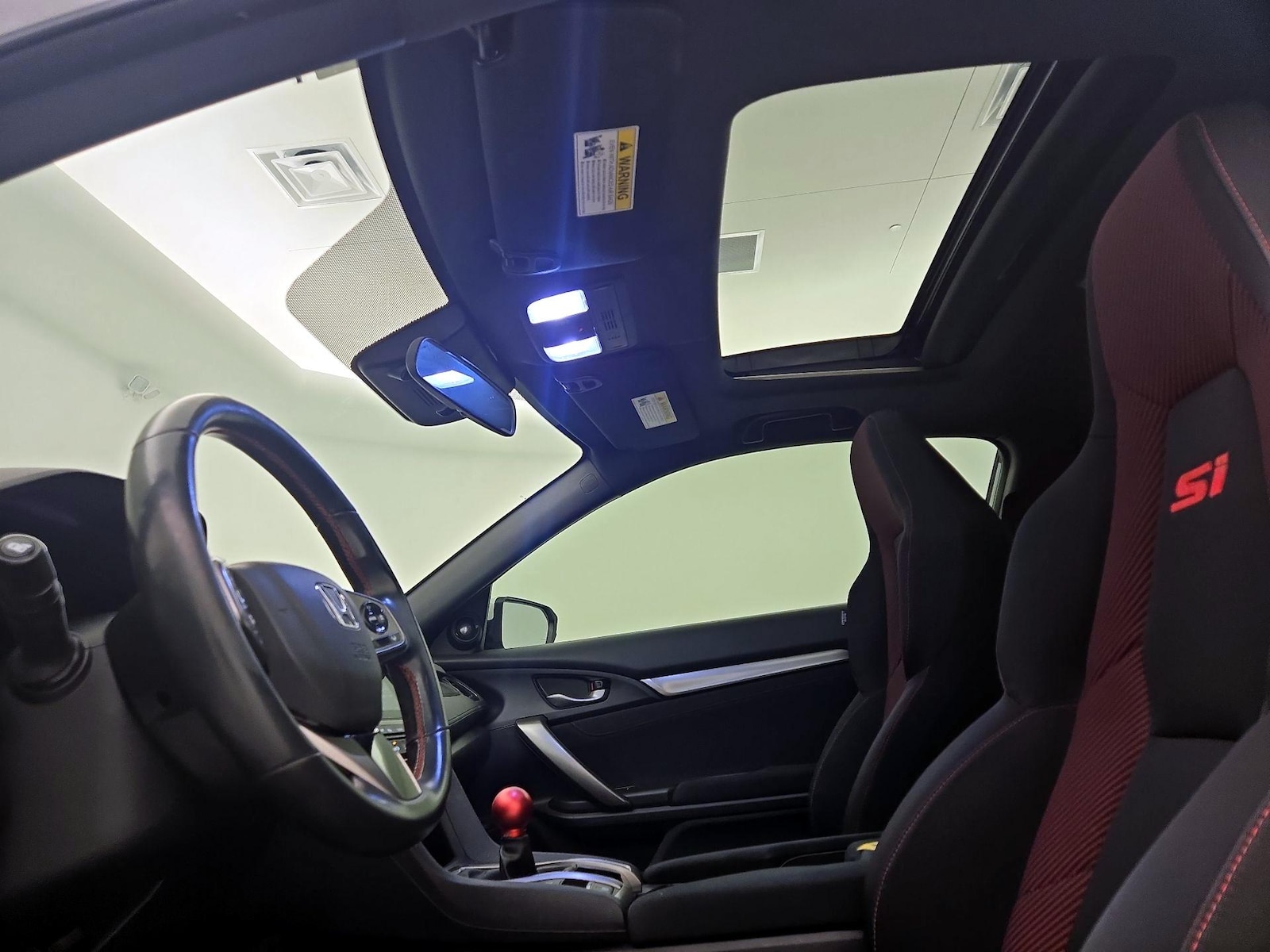 Sunroof(s) & Overhead Airbags