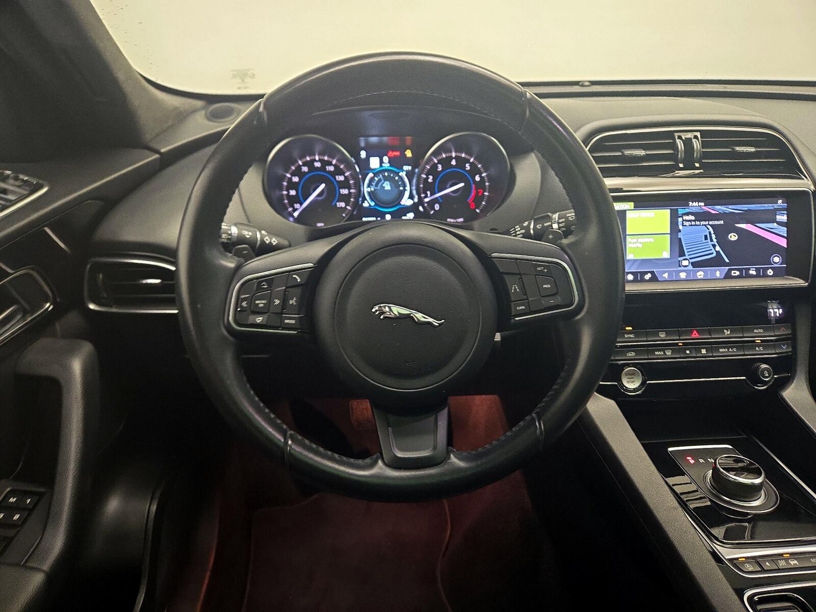 2020 Jaguar F-Pace Premium - Photo 11