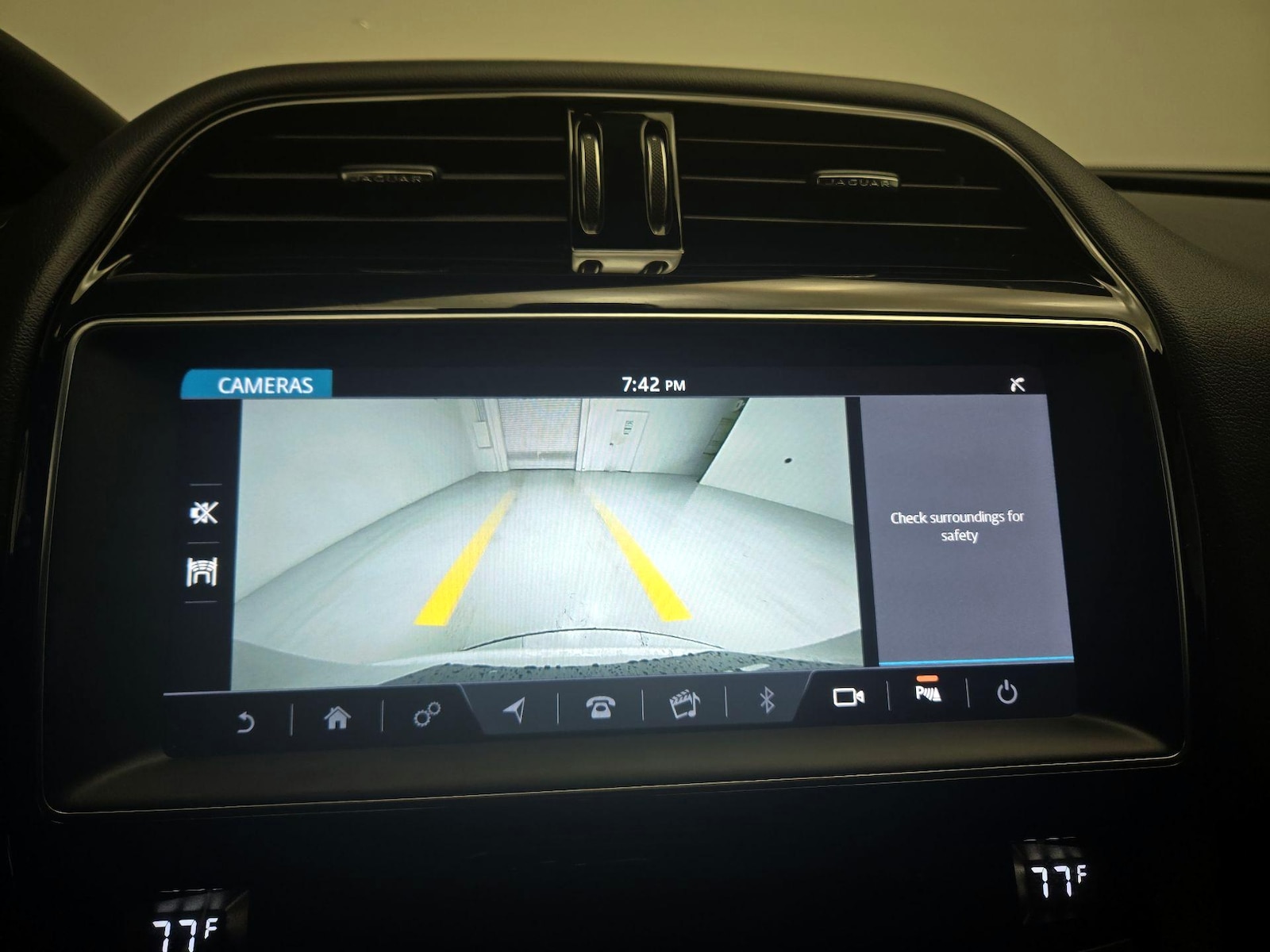 2020 Jaguar F-Pace Premium - Photo 16