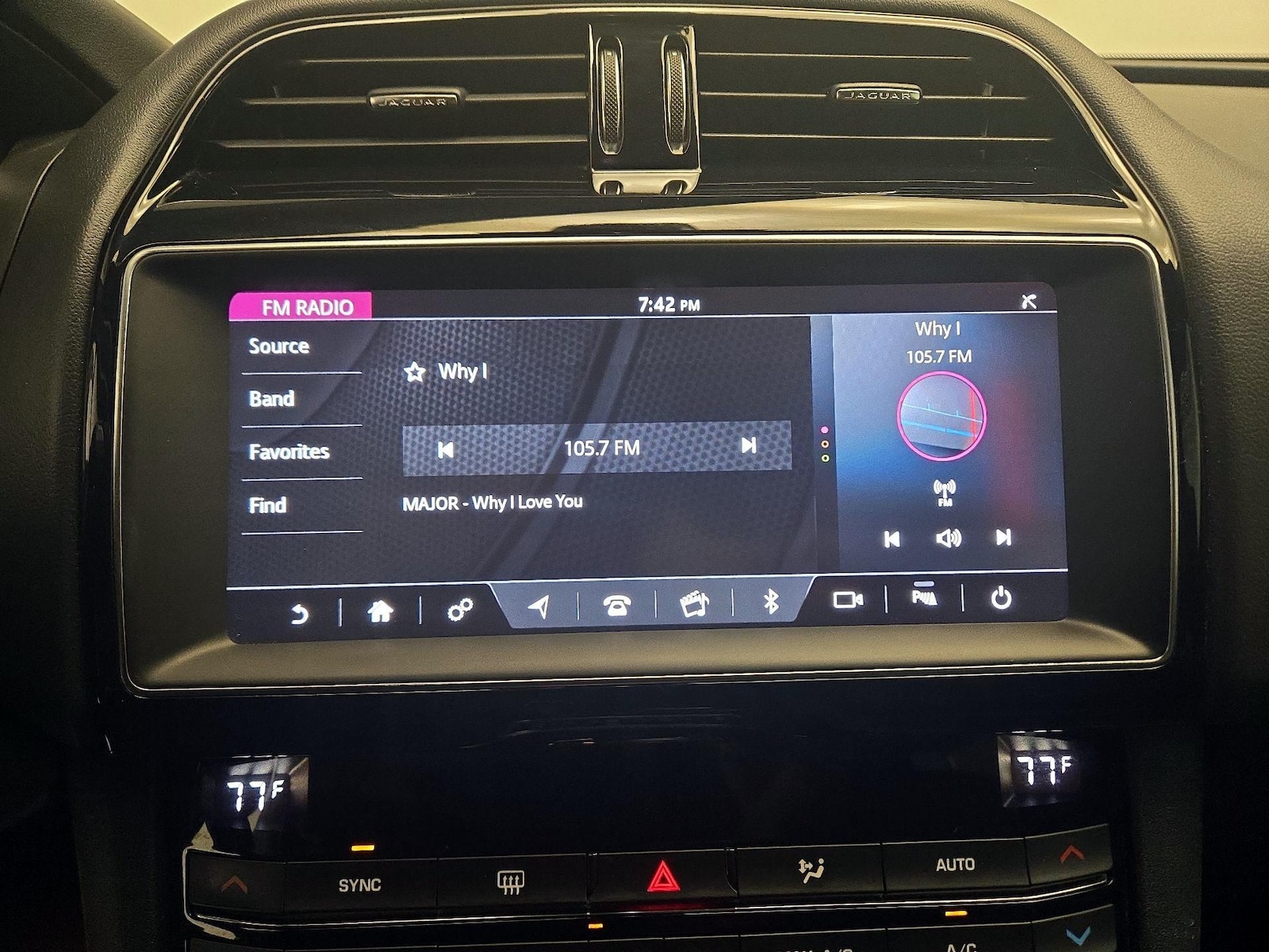 2020 Jaguar F-Pace Premium - Photo 17
