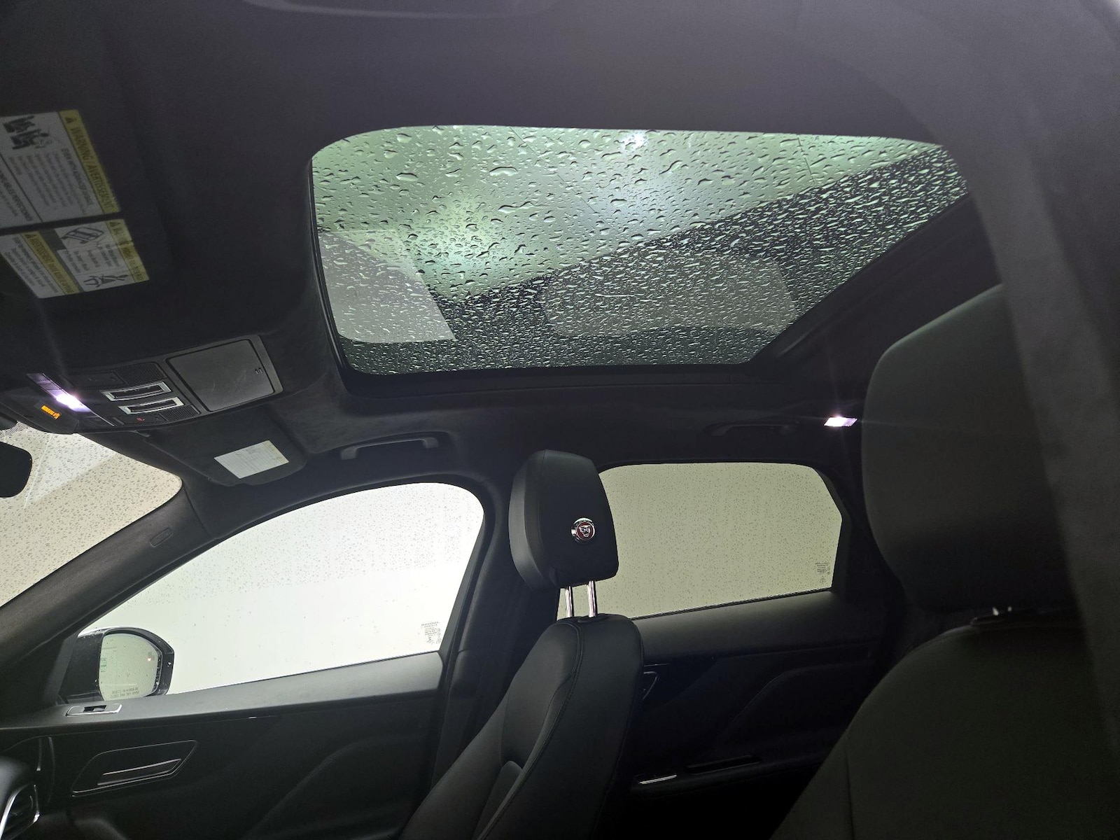 2020 Jaguar F-Pace Premium - Photo 21