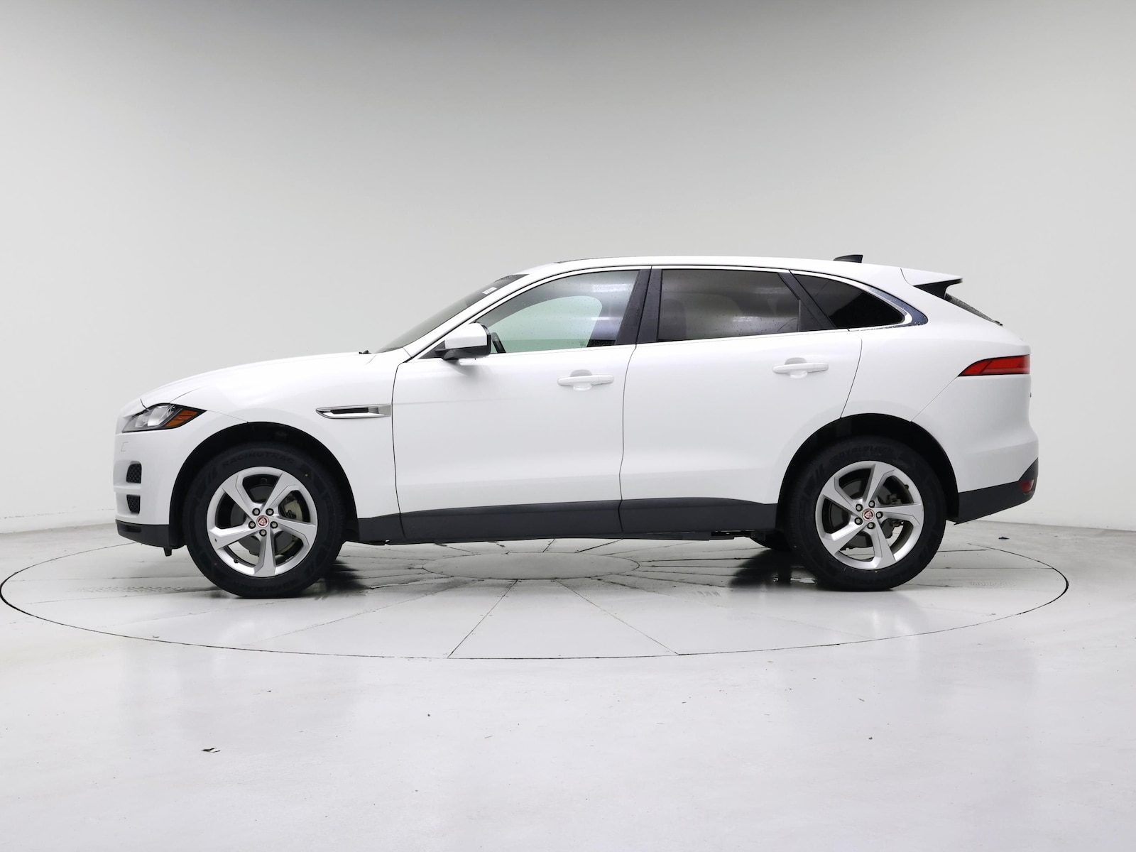 2020 Jaguar F-Pace Premium - Photo 4