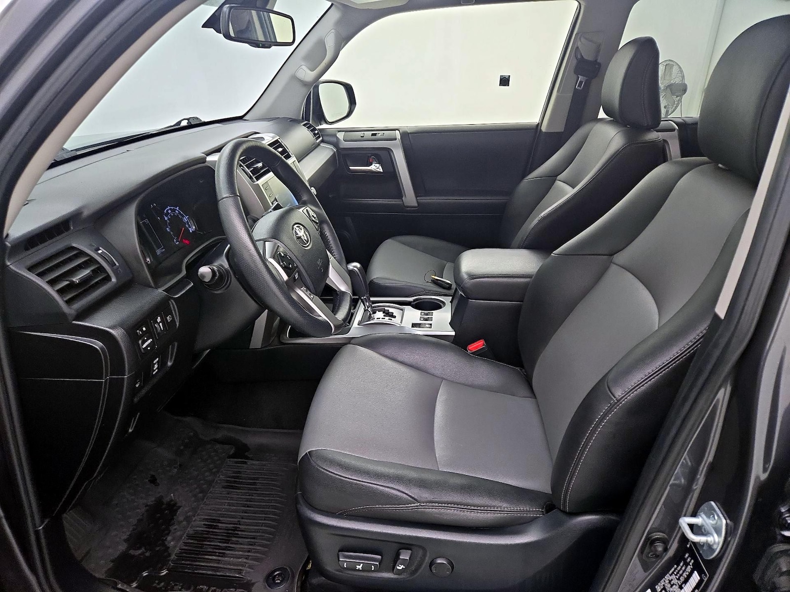 2021 Toyota 4Runner SR5 Premium - Photo 12