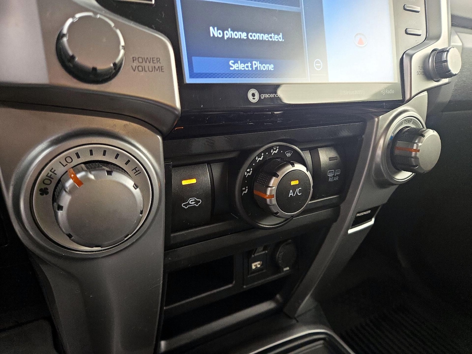 2021 Toyota 4Runner SR5 Premium - Photo 17