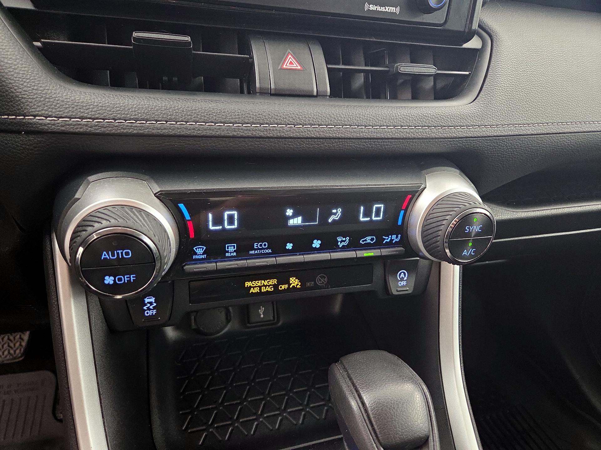 Thumbnail: 2021 Toyota RAV4 - 14