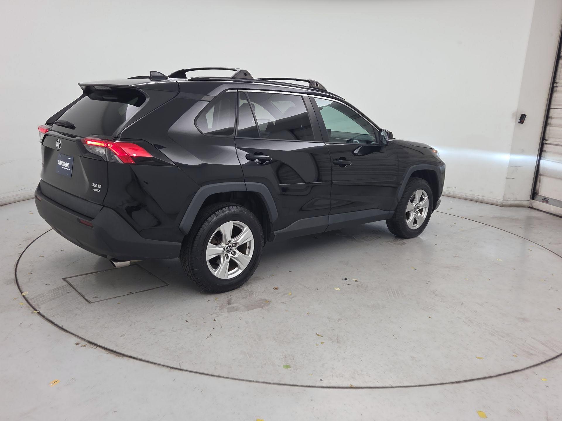 Thumbnail: 2021 Toyota RAV4 - 5