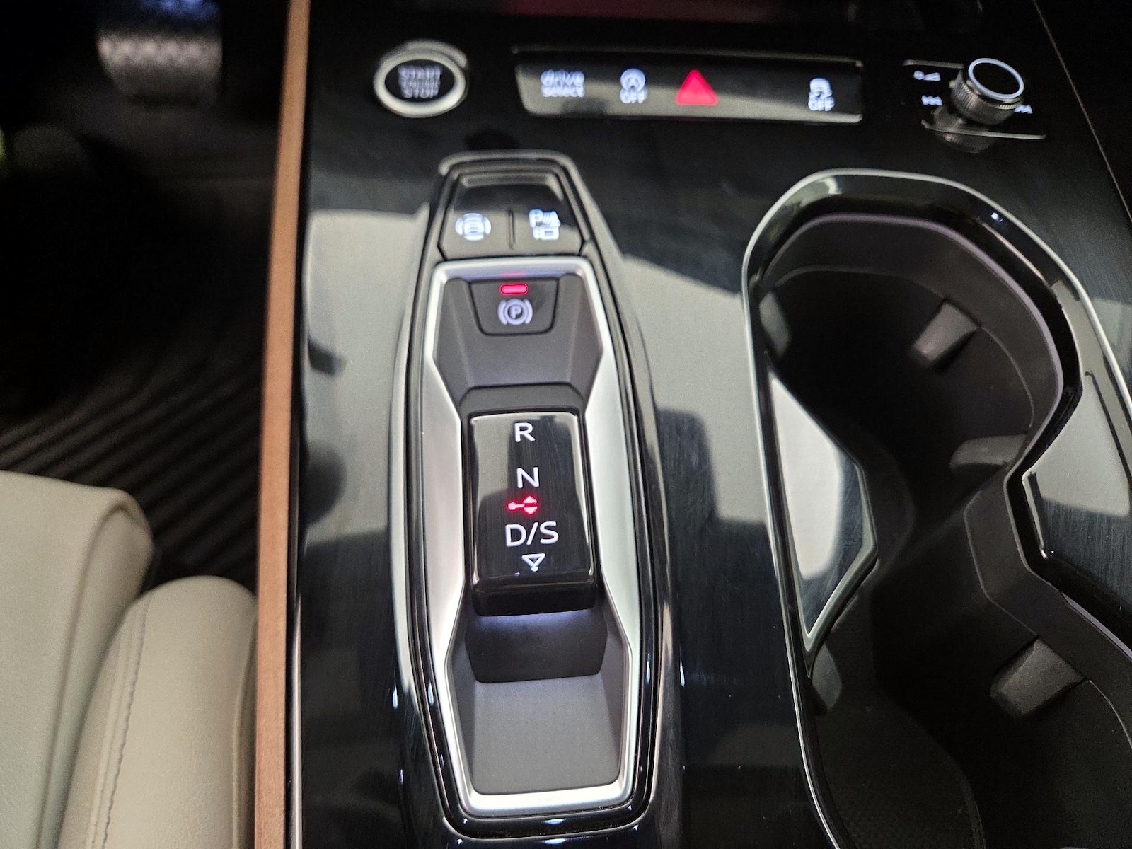 2025 Audi New A5 Premium Plus - Photo 18