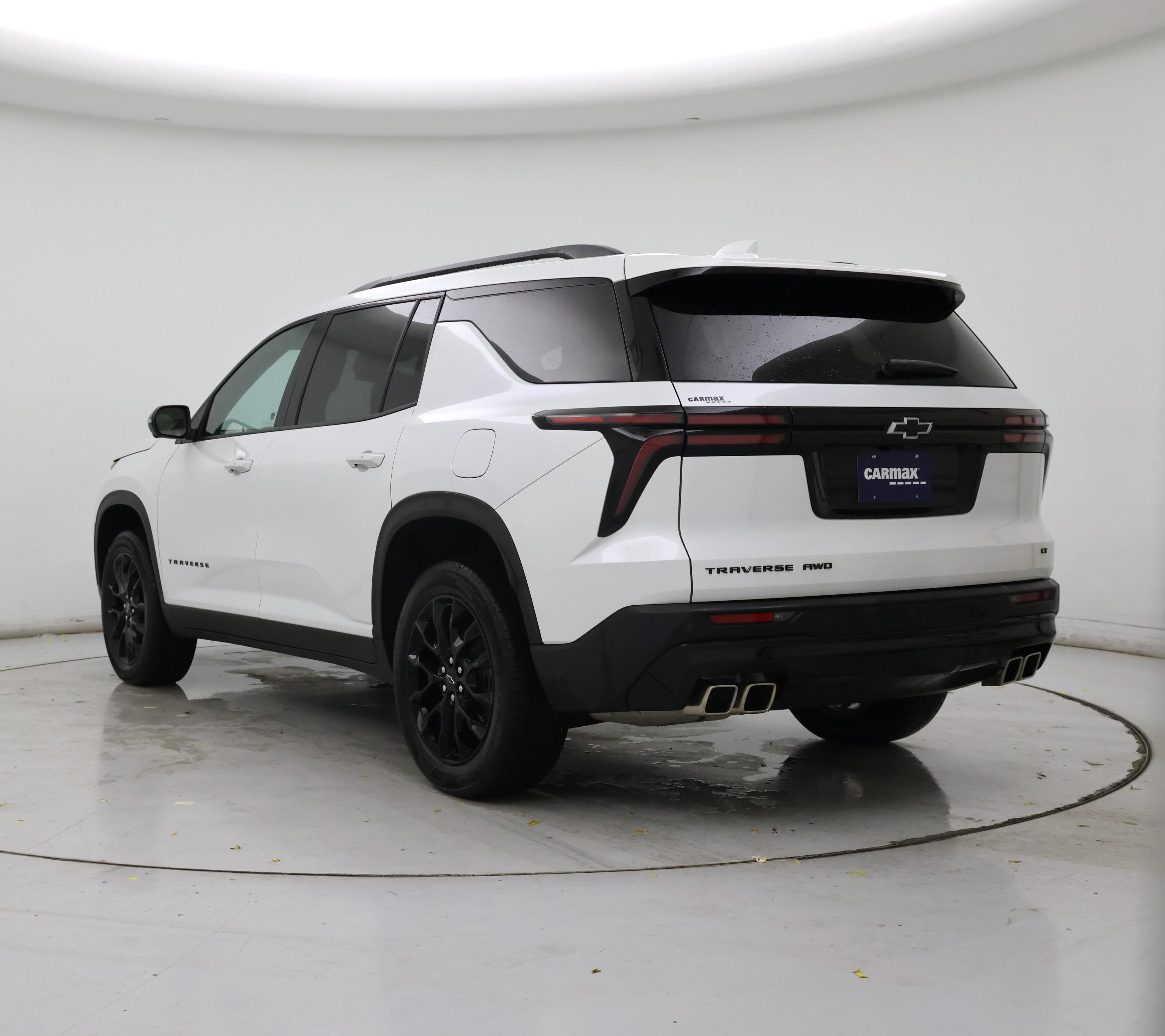 Thumbnail: 2024 Chevrolet Traverse - 2